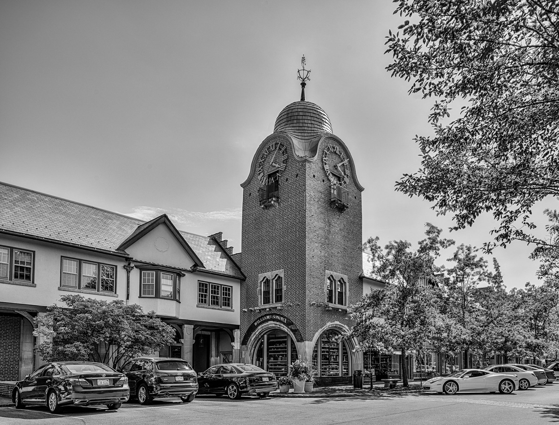 Old Lake Forest Market Square South
