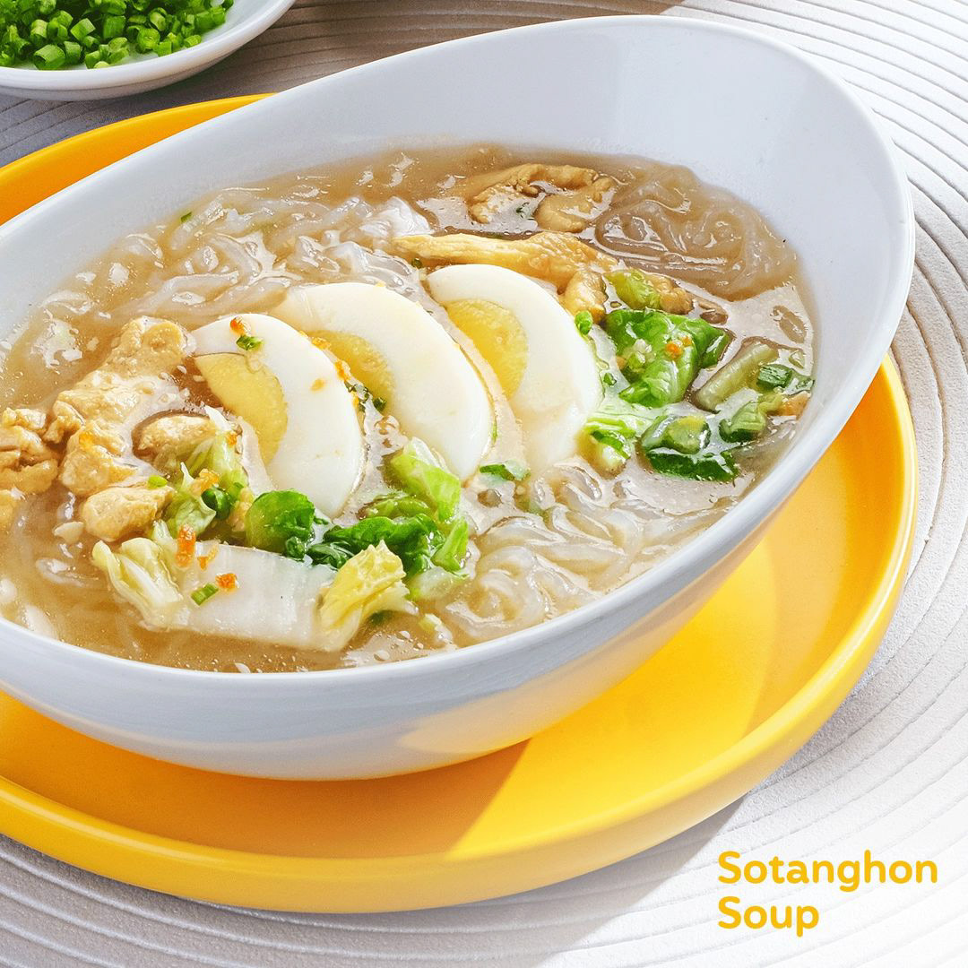 Photographer Raymond Domingo of Foodmnl Studios | Foodstylist Lizeth Querubin