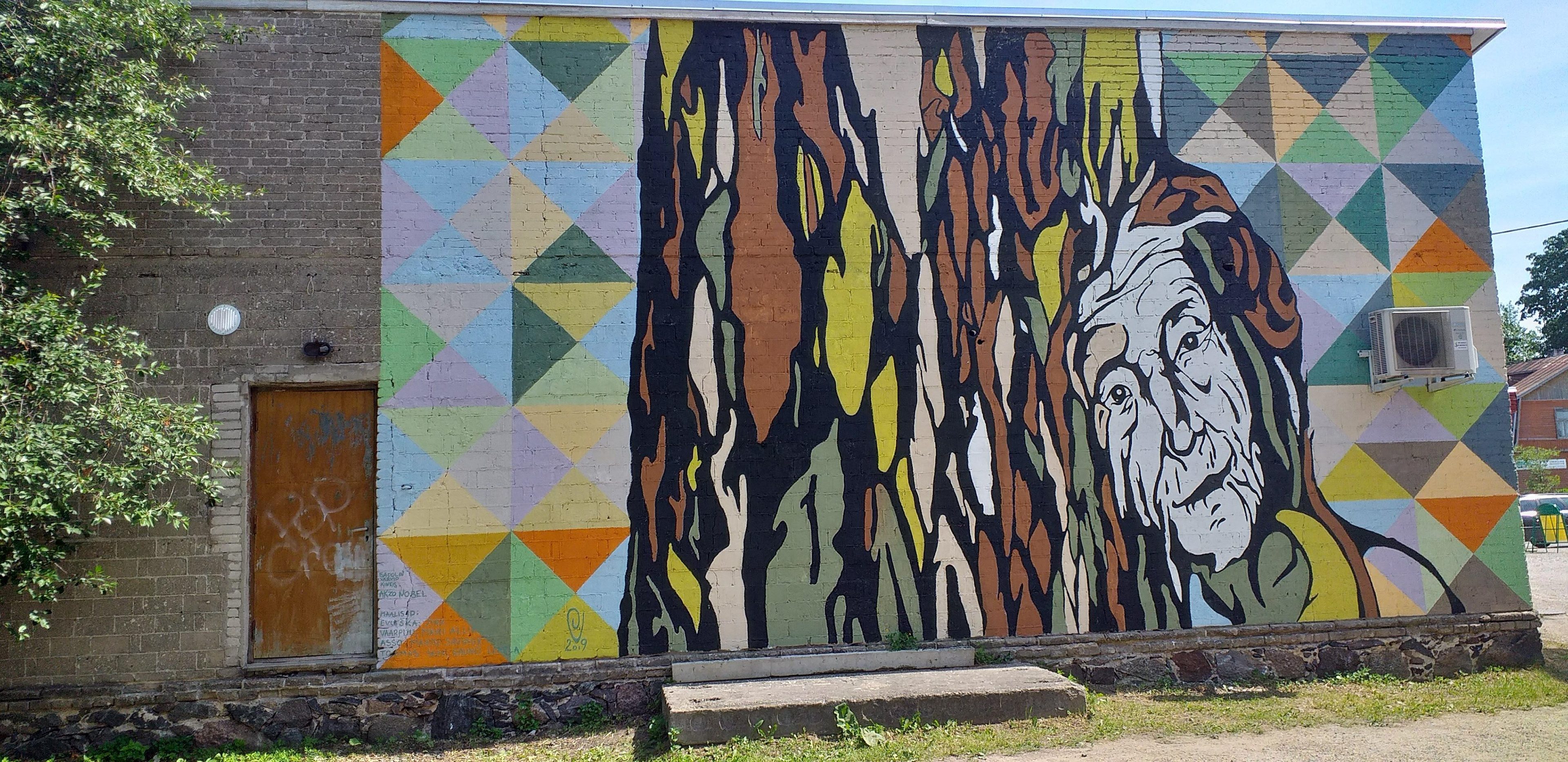 Mural 2019 "Grandmother on a Tree", Jõgeva. Painted during Rural Urban Art: Jõgevamaa festival.