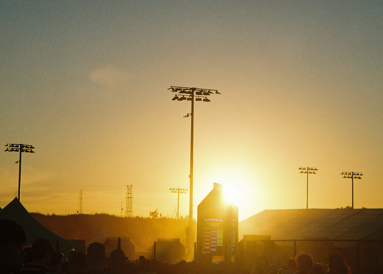 hands in the air if you made it - Image 33