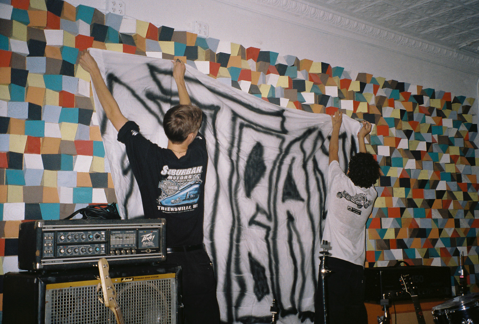 hands in the air if you made it - Image 36