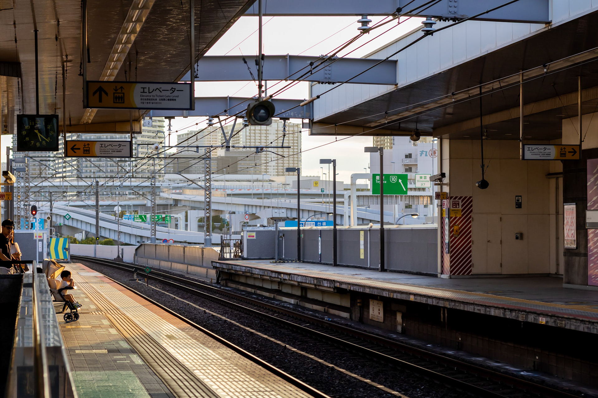 The end of our Tatsumi -> Shinonome walk, this is Shinonome Station.