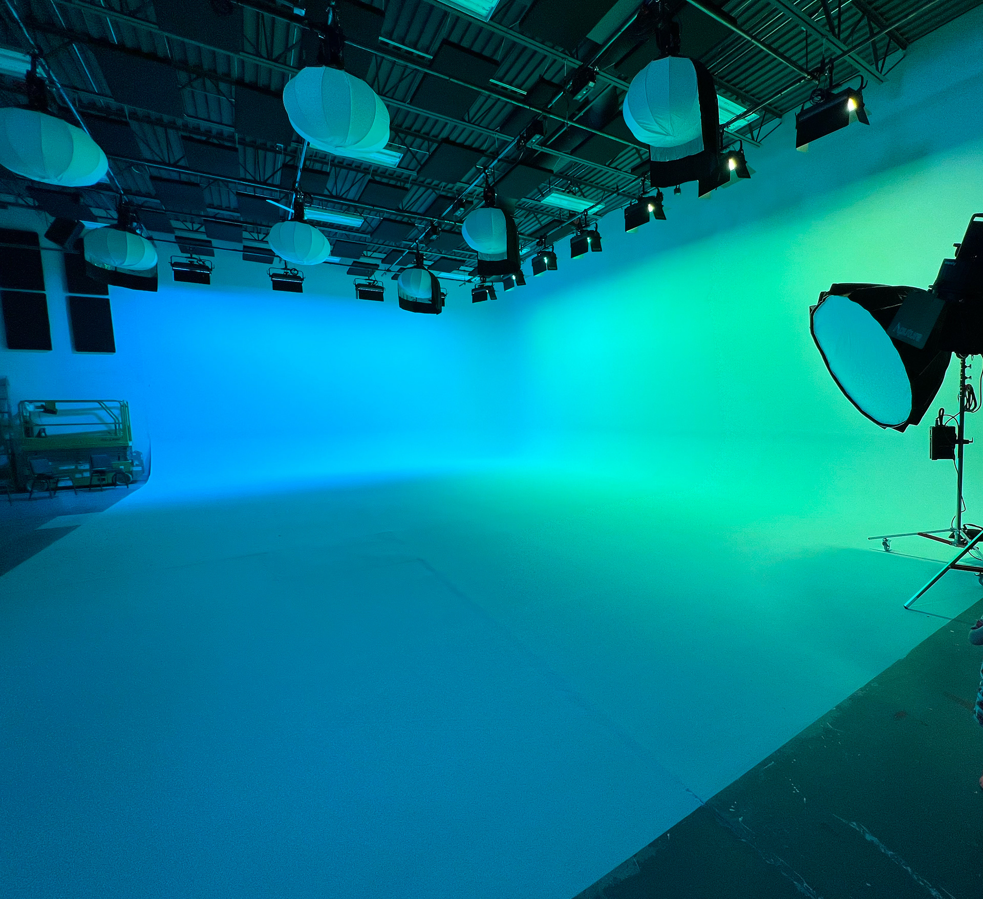 Full Lighting Grid