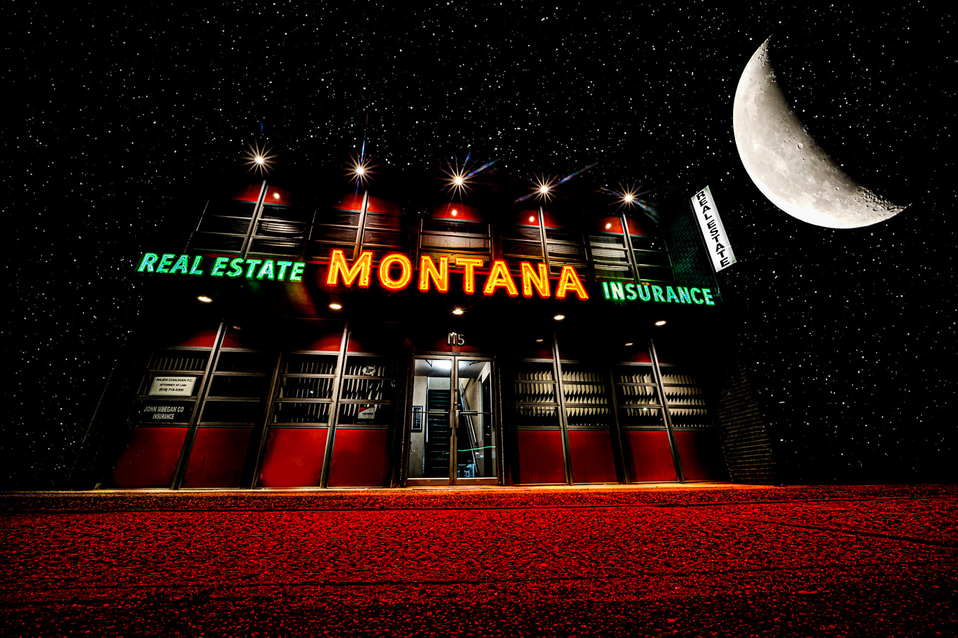 Well this place certainly doesn't have any food, but it caught my eye a few times when passing it so I decided to stop and shoot it.Im not sure how the “Montana” Insurance company ended up right smack in the middle of #Hicksville, NYOne more for the #NeonatNight Series.Made with @platypod.If You Like What You See Please Follow Me!Prints and Images available#NotYourAvgPhotoJoe#NeonAtNightnotyouravgjoenotyouravgjoe.neon*#goandcapturethelight#inspiration#news12li#locallongisland#longisland#discoverlongisland #longislandleasure#lislandstrong #exploreliny #longislandfeatures#longislandproshots #li_fan_page#beyondlongisland#longislandsights#sonyimages#SonyA7iii#TopazLabs#platypod#kelbyonepics