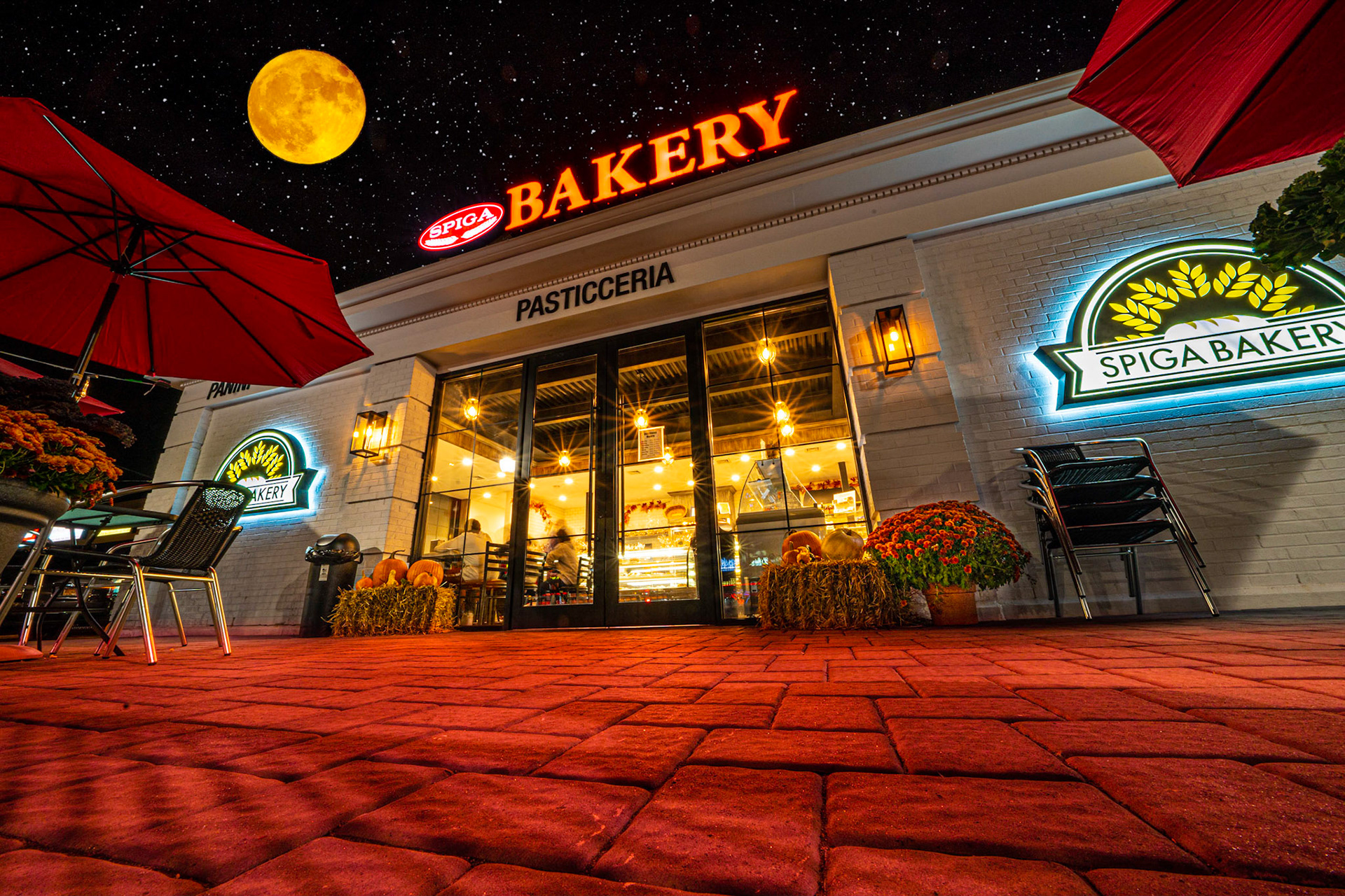 Spiga Bakery on Merrick Road in Bellmore, NYWhat it says on their website:Spiga Bakery is an Upscale Italian Bakery with Award Winning Breads baked fresh daily. When you stop by in the morning you can always expect a fresh array of Donuts, Danishes &amp; Muffins. Cappuccino, Espresso and a variety of Hot/Iced Coffee are available all day long. We always have a variety of delicious Pastries and Cakes available. Cannolis are made to order. We also have a large variety of Butter and Vanilla Cookies, Biscotti, Pignoli Nut and Rainbow Cookies which are baked on the premise with precision and love. Have a seat and enjoy our delicious homemade Gelato in a cup or perhaps in a fresh made Brioche and our newest addition, the Nutella Calzone. Looking for something Savory? Check out our delicious variety of Focaccias and Stromboli.If You Like What You See Please Follow Me!Prints and Images available#NotYourAvgPhotoJoeAlso Follow @notyouravgjoe#MadeWithPlatypod#bakery #cake #pastry #food #baking #dessert #foodporn #bread #cakes #yummy #chocolate #delicious #cupcakes #homemade #cookies #baker #sweet #cakedecorating #bake #patisserie #coffee #birthdaycake #instacake #desserts #breakfast