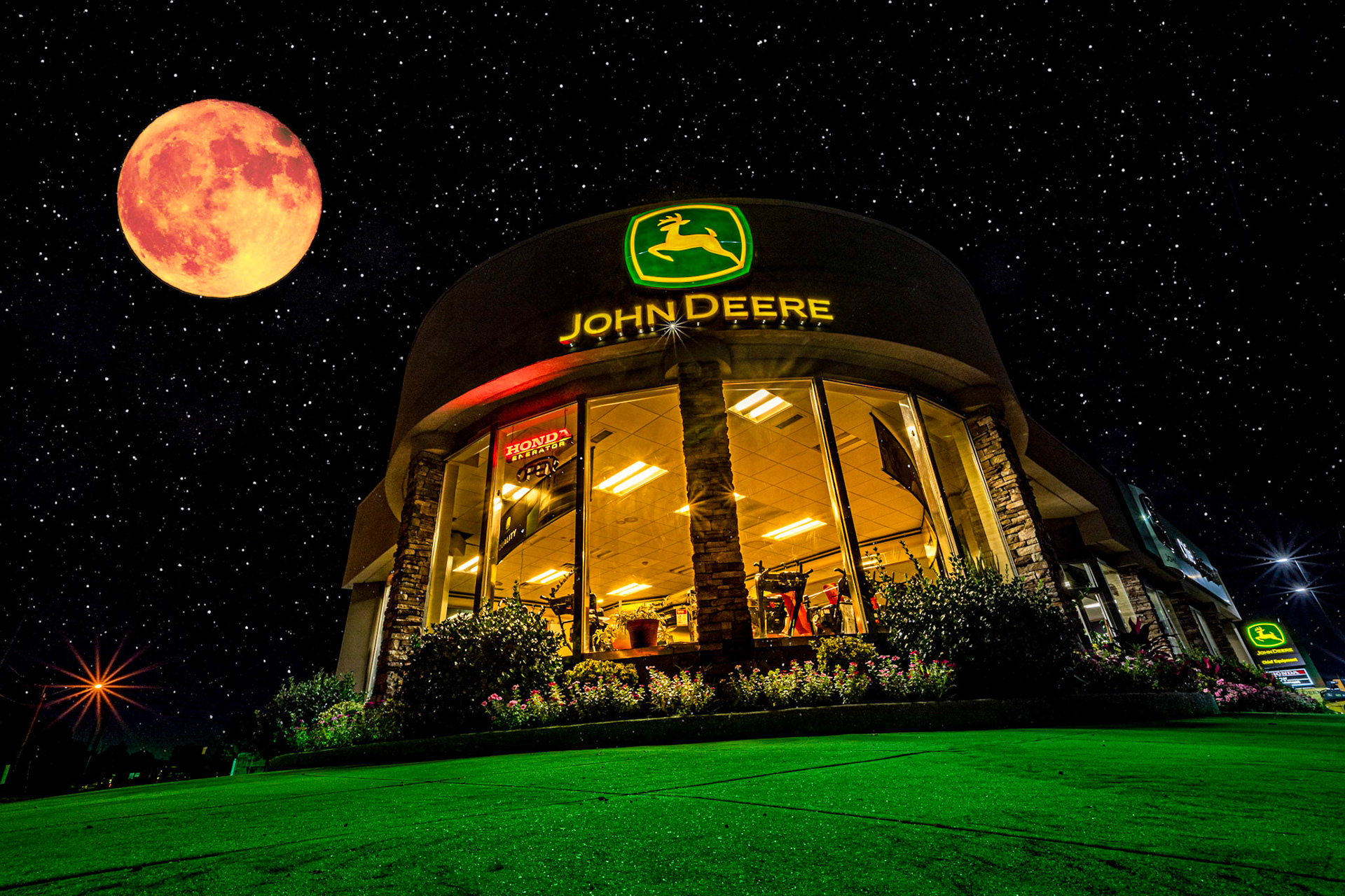 Who knew that there was a John Deere dealer on Long Island!Shot with @platypod processed in @adobe Lightroom and PhotoshopIm offering classes in how to shoot and process this style of night photos.  If you are interested please msg me. If You Like What You See Please Follow Me!Prints and Images available#NotYourAvgPhotoJoeFollow @notyouravgjoeFollow @notyouravgjoe.neon#Madewithplatypod#johndeere #fendt #agriculture #newholland #tractor #caseih #claas #masseyferguson #farm #valtra #deutzfahr #r #farmer #farming #ls #agro #case #jcb #ford #farmlife #harvest #farmtrac #landwirtschaft #johndeerepower #landini #agricultura #traktor
