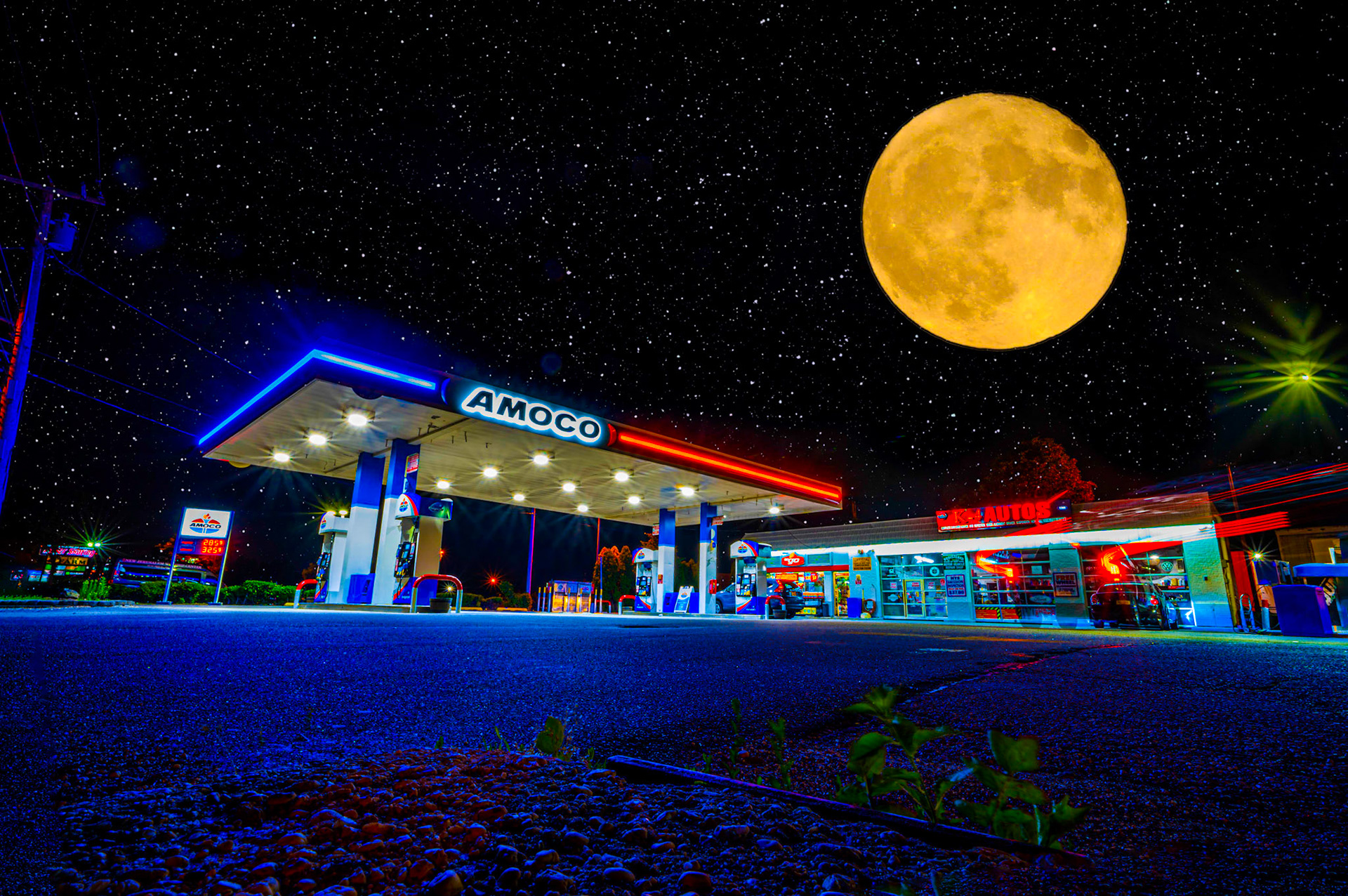 Going with a Moon Theme for this weekend!  If you don’t know why, check out #cradleofaviationAmoco Corporation, originally Standard Oil Company was founded in 1889 around a refinery located in Whiting, Indiana, United States.It later absorbed the American Oil Company, founded in Baltimore in 1910 and incorporated in 1922 by Louis Blaustein and his son Jacob. Amoco merged with British Petroleumin December 1998, forming BP Amoco. Shortly after the merger, Amoco stations began a rebranding that saw the stations change their names to the BP marque while continuing to sell Amoco-branded fuel. Eventually all traces of the Amoco brand name were eliminated and the stations adopted the BP branding permanently, although Amoco's grade naming system is still in use.The firm's innovations included two essential parts of the modern industry, the gasoline tanker truck and the drive-through filling station. Its headquarters were located in the Amoco Building in Chicago, IllinoisIn October 2017, BP revealed that it will be reintroducing the Amoco name to select US markets.  As of August 2018, there are currently 37 new Amoco locations in the states of New York, New Jersey, Virginia, North Carolina, South Carolina, Michigan, Wisconsin, Florida and Illinois, with more locations opening soon in more states.*Another Addition to the #NeonAtNight Series! Love that Neon!If You Like What You See Please Follow Me!Prints and Images available#NotYourAvgPhotoJoe.....Made With #platypod#goandcapturethelight#photo#inspiration#news12li#newsday#locallongisland#longisland#discoverlongisland #longislandleasure#lislandstrong #exploreliny #longislandfeatures#longislandproshots #li_fan_page#beyondlongisland#longislandsights#sonyimages#SonyA7iii#sonyimages#TopazLabs