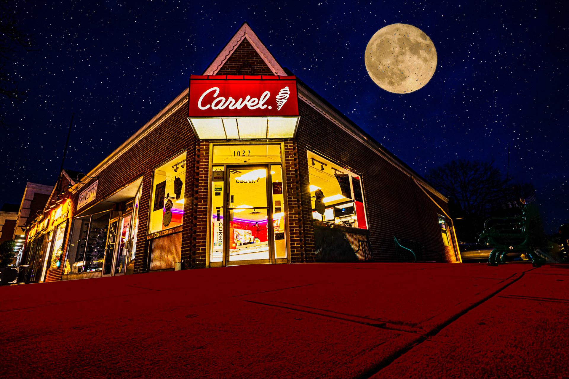 Carvel, Park Blvd, Massapequa ParkIf You Like What You See Please Follow Me on Instagram!#NotYourAvgPhotoJoeFollow @notyouravgjoeFollow @notyouravgjoe.neon#MadeWithPlatypodAll Right ReservedAll Images © Joe Pellicone, Images may be shared on social media with credit. For information about Prints or Commercial use of these images, please message me or email NotYourAvgPhotoJoe@gmail.com#icecream #dessert #food #foodie #foodporn #chocolate #yummy #gelato #delicious #instafood #love #sweet #desserts #coffee #instagood #tasty #sweets #yum #cake #foodlover #foodstagram #cafe #sweettooth #icecreamlover #helado #icecreamtime
