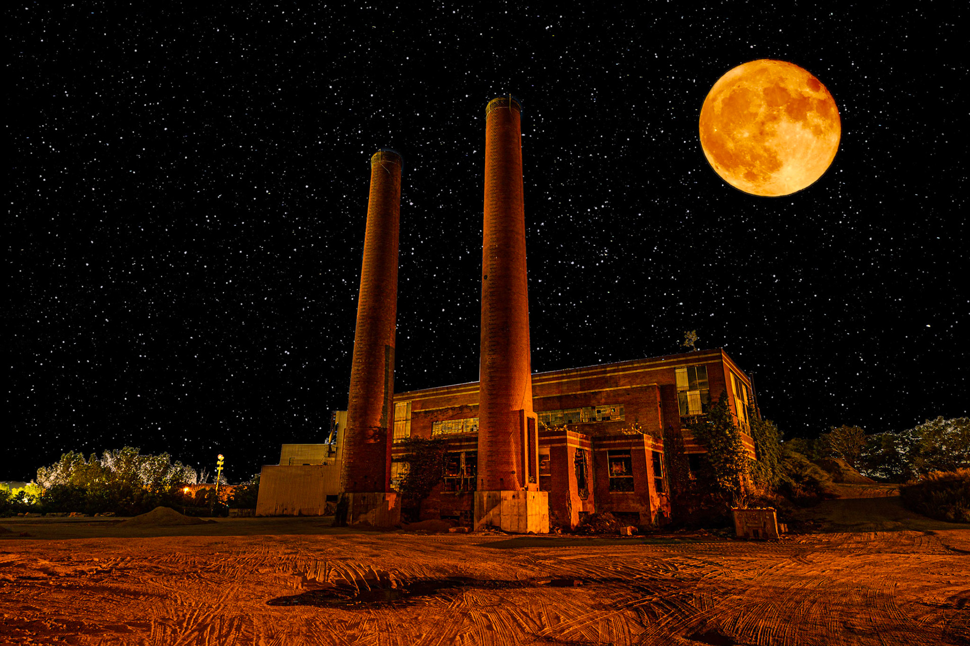 Here is the night shot of the Town Dump.I love Night Photography.  Looks pretty nice doesn't it!If You Like What You See Please Follow Me!Prints and Images available#NotYourAvgPhotoJoeAlso Follow @notyouravgjoe.neon#madewithplatypod#dump #swag #removal #hauling #junk #cleanup #garbage #abandon #scrap #unload #garbagetrucks #recycle #disposal #demolition