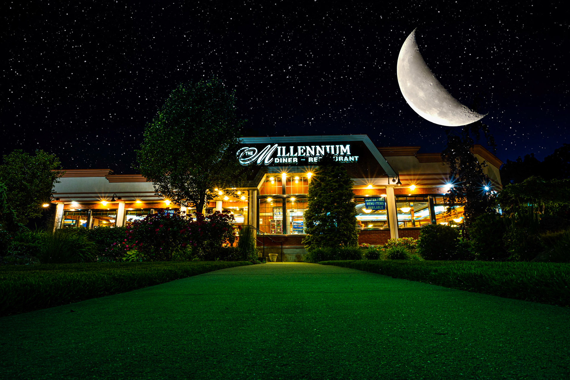 The Millennium Diner is a family owned restaurand sinc the year 2000.  They are located in the Village of the Branch on Route 111 at 25   While this diner has less neon than the other I have shot, I found it to be Simple, elegant and interesting to photograph.  Tell me what you think!Look for all the #NeonAtNight Series right here on my Instagram Feed!If You Like What You See Please Follow Me!Prints and Images available#NotYourAvgPhotoJoe.....Made With #platypod#goandcapturethelight#photo#inspiration#news12li#newsday#locallongisland#longisland#discoverlongisland #longislandleasure#lislandstrong #exploreliny #longislandfeatures#longislandproshots #li_fan_page#beyondlongisland#longislandsights#sonyimages#SonyA7iii#sonyimages#TopazLabs