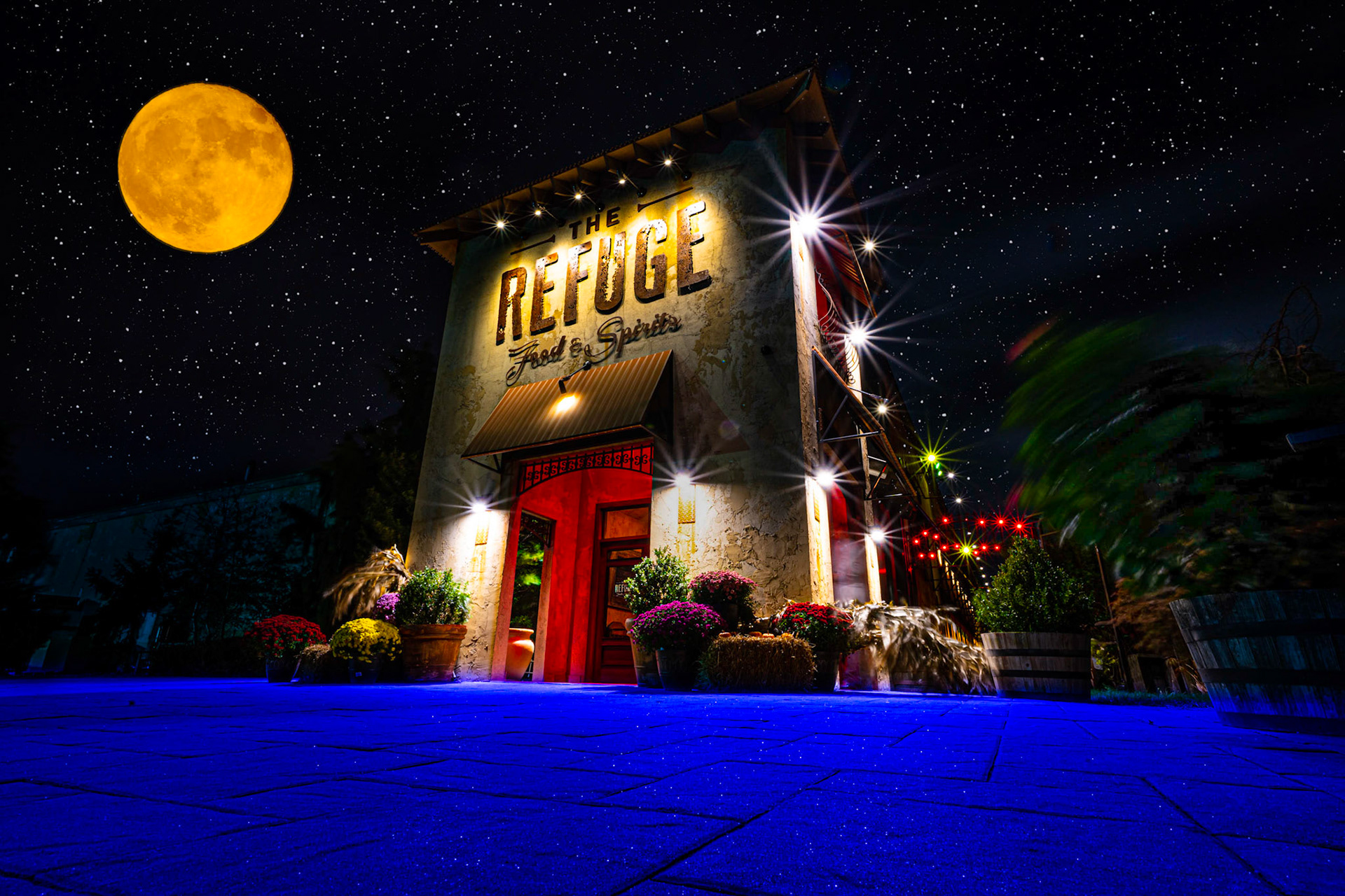 The Refuge Route 110 Melville, NYRegarded as one of the most popular restaurants on Route 110 in Melville and one of the best restaurants on Long Island, The Refuge offers a modern twist on Italian and Latin cuisine with a nod to the classics. Join us for the best happy hour on Long Island Monday through Friday from 4- 7pm. Dine outside on our beautiful patio and don’t forget, the Refuge has one of the most popular Sunday brunches on Long Island.If You Like What You See Please Follow Me!Prints and Images available#NotYourAvgPhotoJoeAlso Follow @notyouravgjoe#MadeWithPlatypod#restaurant #food #foodie #foodporn #instafood #dinner #bar #lunch #delicious #chef #yummy #cafe #foodstagram #foodphotography #foodlover #instagood #hotel #love #foodblogger #wine #foodies #drinks #summer #foodgasm #tasty #travel #eat #restaurante