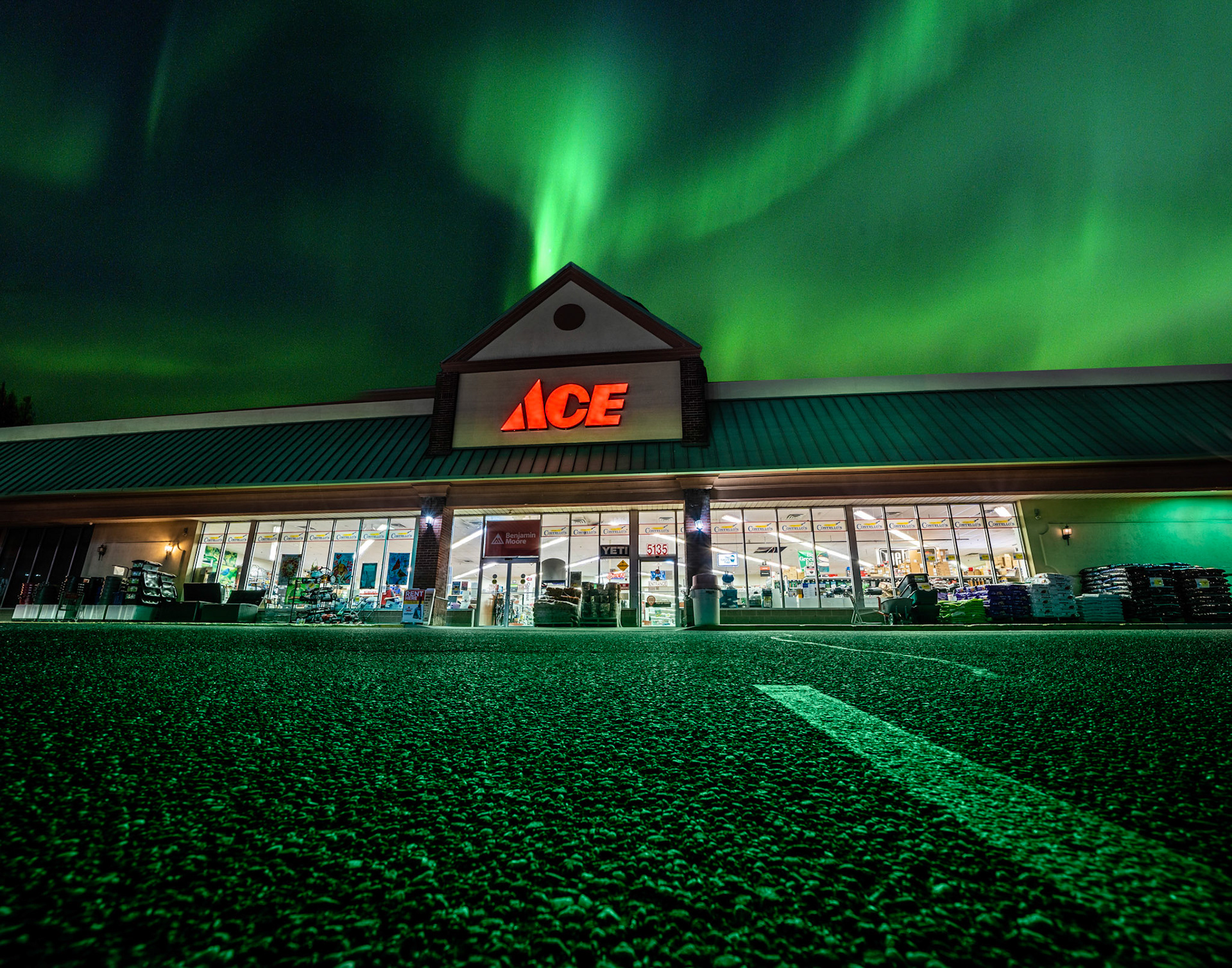 Reports said the Northern Lights Might be visible on Long Island Last Night and here they are over @ace in Massapequa Park.f you like what you see Follow Me Prints and Images available#NotYourAvgPhotoJoeMade with Lightroom, Topaz Studio and Photoshop!(Composited in Photoshop for a good laugh!) @platypod.#goandcapturethelight#inspiration#news12li#newsday#locallongisland#longisland#discoverlongisland #longislandleasure#lislandstrong #exploreliny #longislandfeatures#longislandproshots #li_fan_page#beyondlongisland#longislandsights#sonyimages#SonyA7iii#TopazLabs#platypod