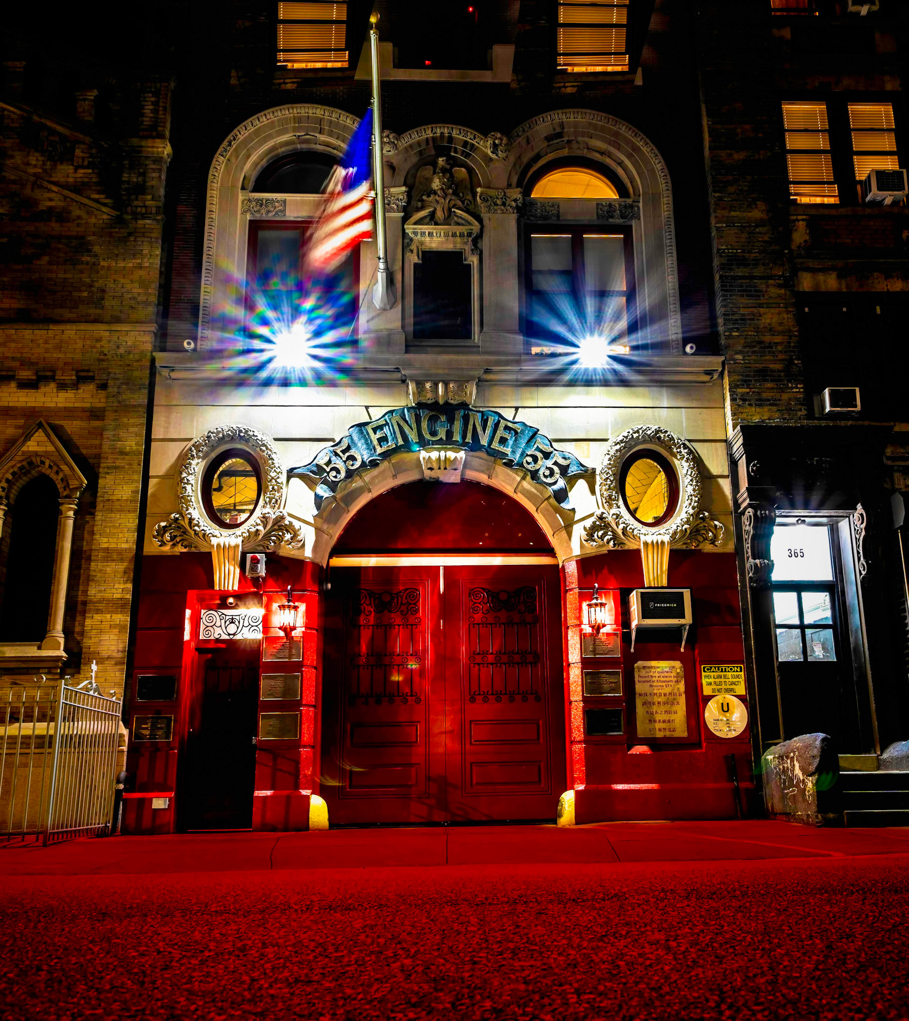 Saw this while #DinerHunting an addition to the Neon at Night Series check them all out on my feedPrints and Images available#NotYourAvgPhotoJoeif you like what you see, Follow Me#Newyork_bestshots#Likenewyorkcity #empirestate#newyorkers#just_features#newyorkphoto#ilovenewyork#pictures_of_newyork#newyorklife#newyorkview#newyork_instagram#newyorkstreets#instagram#instalike#thecity_life#loves_nyc#nyc #ny#newyork_ig#cityscapes#citypicz