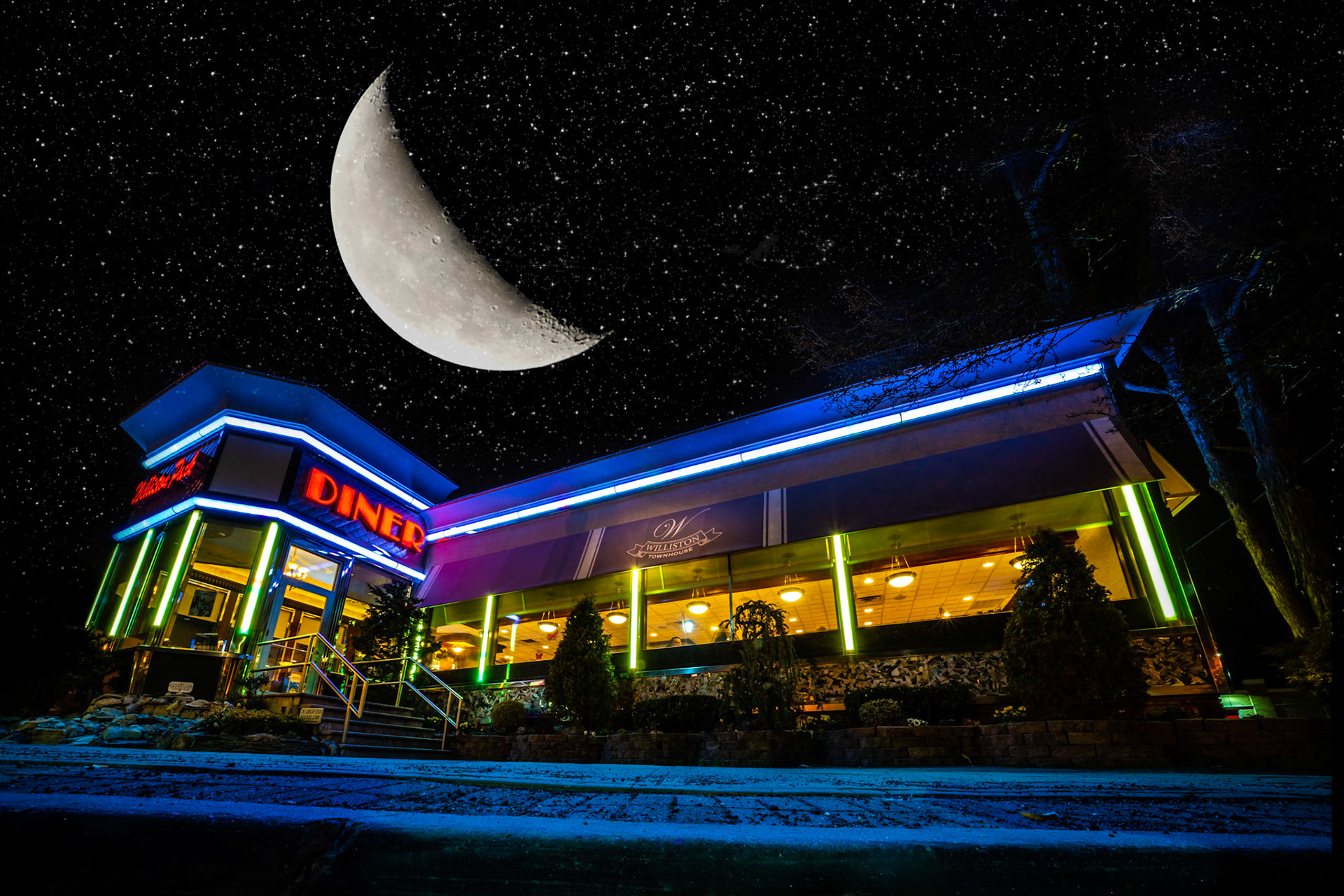 Here is another from the Neon at Night Series. Made with @platypod.The Williston Townhouse Diner brought its own challenges to shoot.  The diner is close to a busy roadway and required the 12mm.  It took a bit longer to find just the right spot to get it all in.Located at112 Hillside Avenue, Williston Park, NY 11596Hours are 6AM-2AM daily and 24hours on Friday and Saturday.If you like what you see Follow Me Prints and Images available#NotYourAvgPhotoJoe#goandcapturethelight#inspiration#news12li#newsday#locallongisland#longisland#discoverlongisland #longislandleasure#lislandstrong #exploreliny #longislandfeatures#longislandproshots #li_fan_page#beyondlongisland#longislandsights#sonyimages#SonyA7iii#TopazLabs#platypod#kelbyonepics