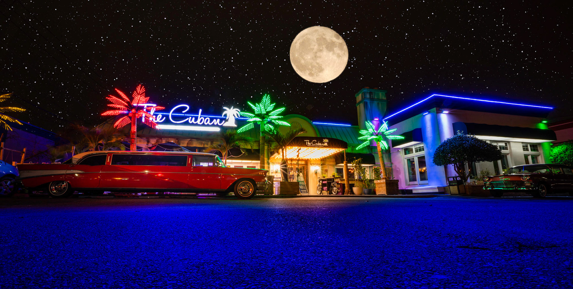 The Cuban located on Stewart Ave in Garden City.  Their website says they combine the best in traditional Cuban cuisine with today’s taste sensibilities. They Serve One of a Kind Drinks, Exotic drinks are their specialty.  Shows include the best in Cuban &amp; Latin live entertainment. Shot with @platypodIf You Like What You See Please Follow Me!Prints and Images available#NotYourAvgPhotoJoeAlso Follow @notyouravgjoe#madewithplatypod#cubanfood #food #brunch #cubancuisine #cuba #cubanosporelmundo #livemusic #arrozconpollo #cookonsite #bestpaellainmiami #seafoodpaella #bestcompaniescateringmiami #caterersinmiami #alespaella #arrozcampesina #paellainmiami #cuban #empanadas #chefpaella #paella #thepaellaking #roastedpork #alexpaella #arrozimperial #paellas