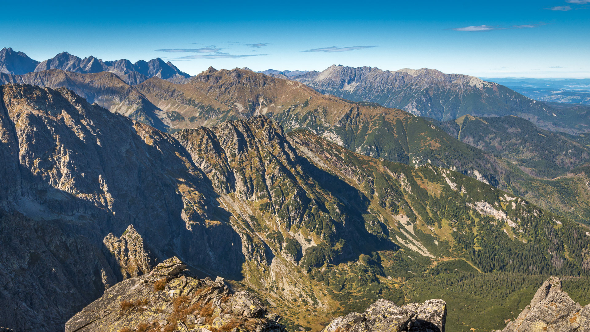 Pohled na Vysoké Tatry z Jahňacího štítu