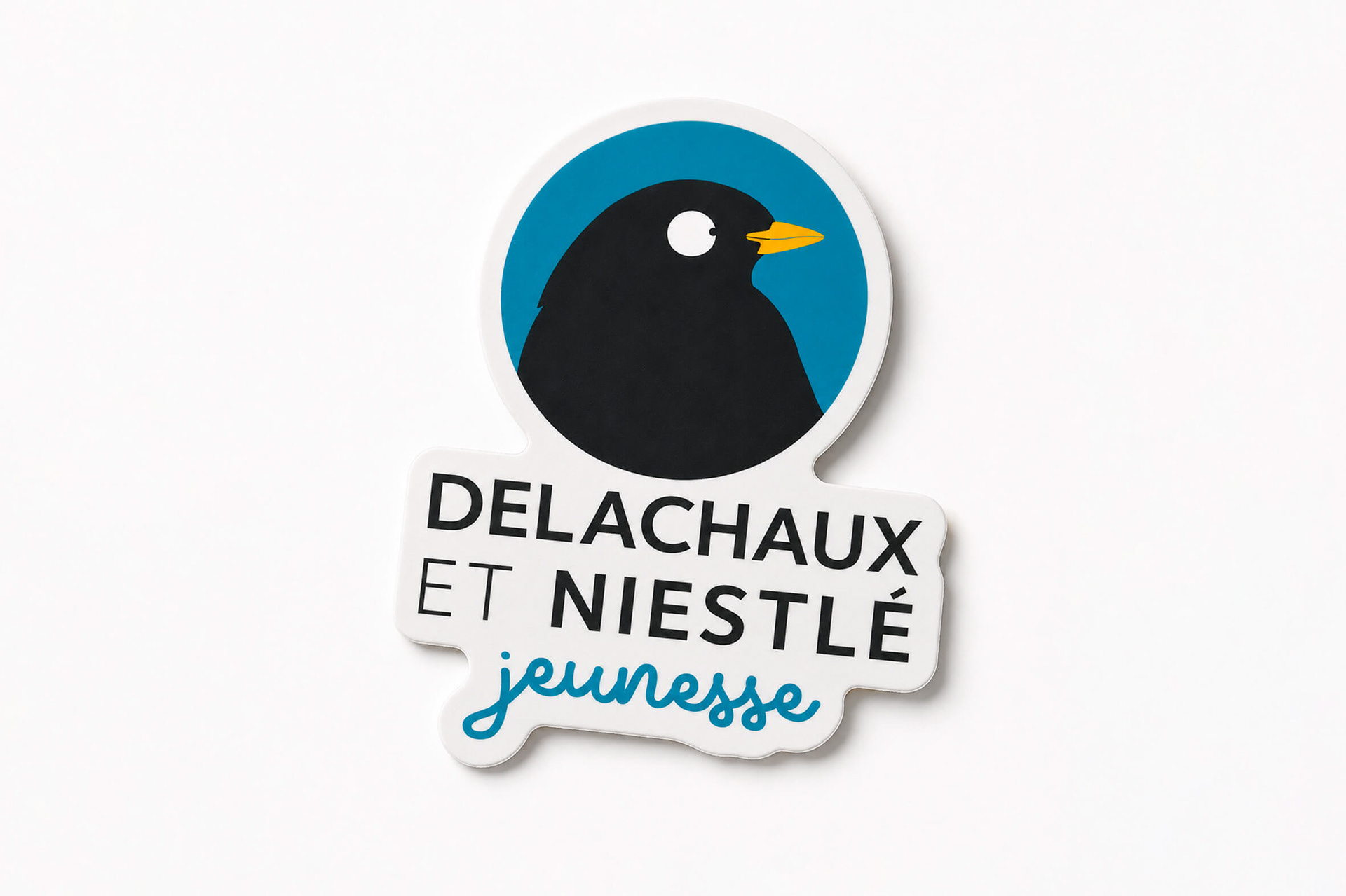 Création du logo des éditions Delachaux et Niestlé Jeunesse. Un projet d'identité visuelle réalisé par Léa Larrieu pour une maison d'édition spécialisée dans les ouvrages de nature et de jeunesse.