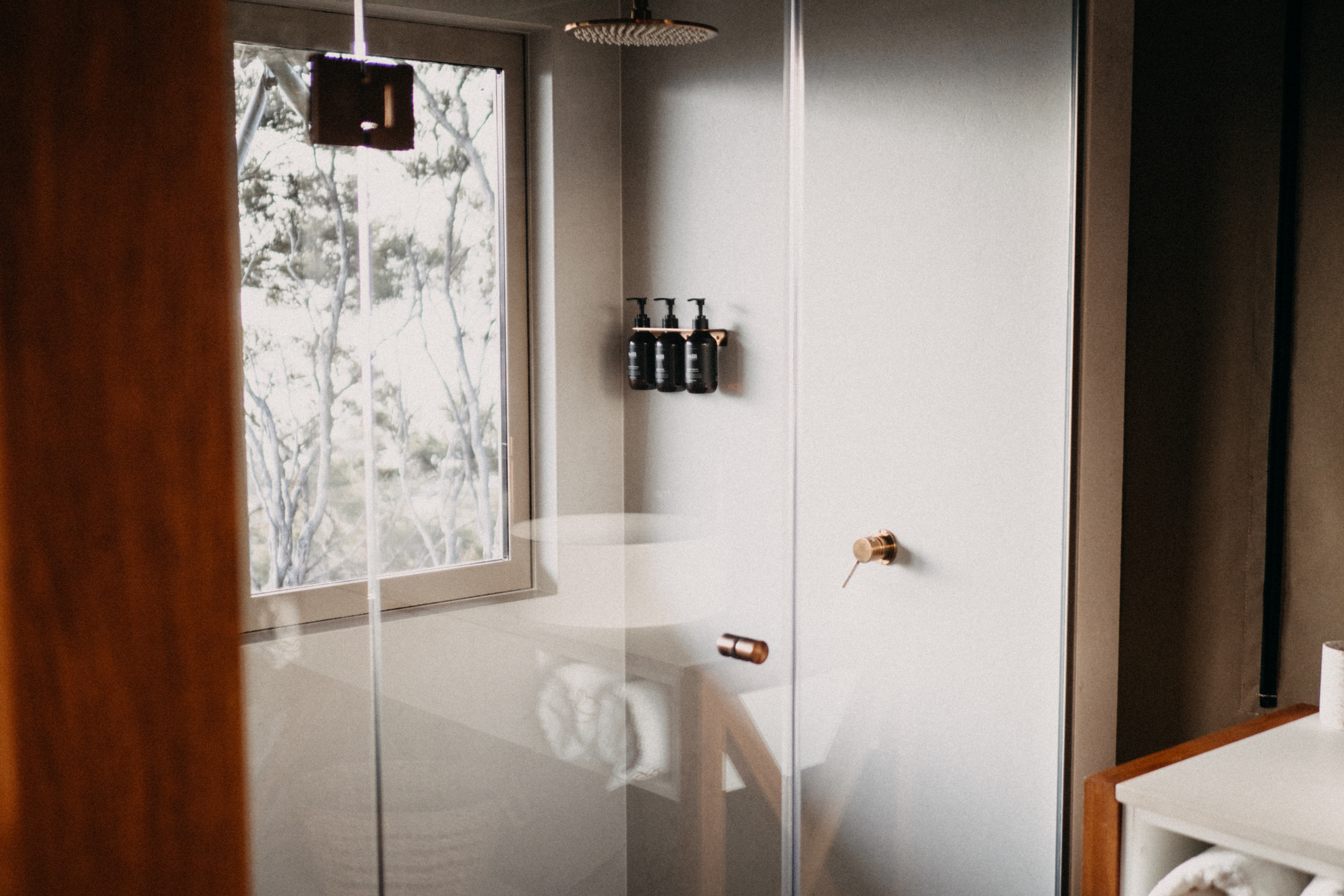 Drift Off Grid (Klara Hosinska, Clarushie)