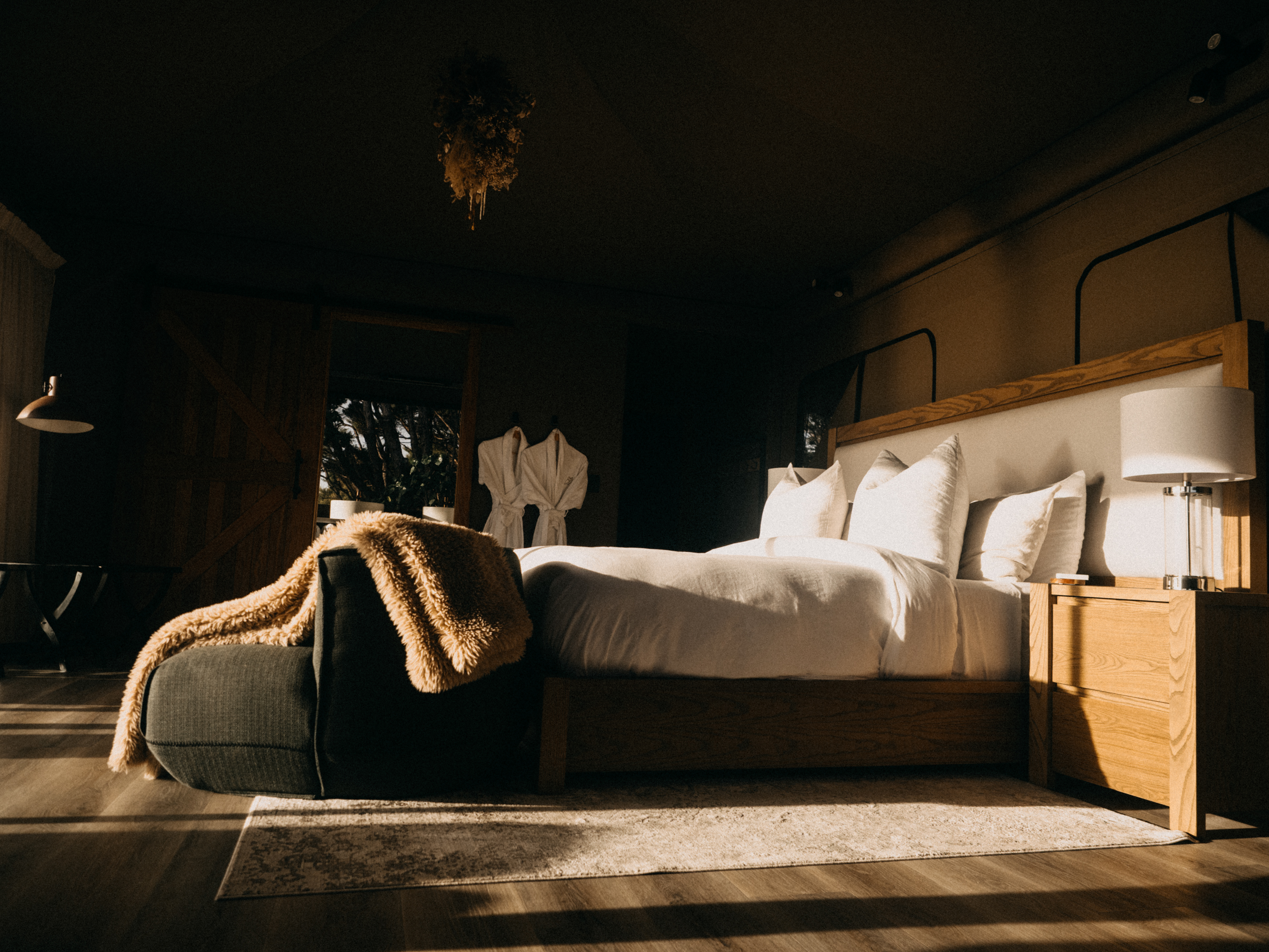 Drift Off Grid (Klara Hosinska, Clarushie)