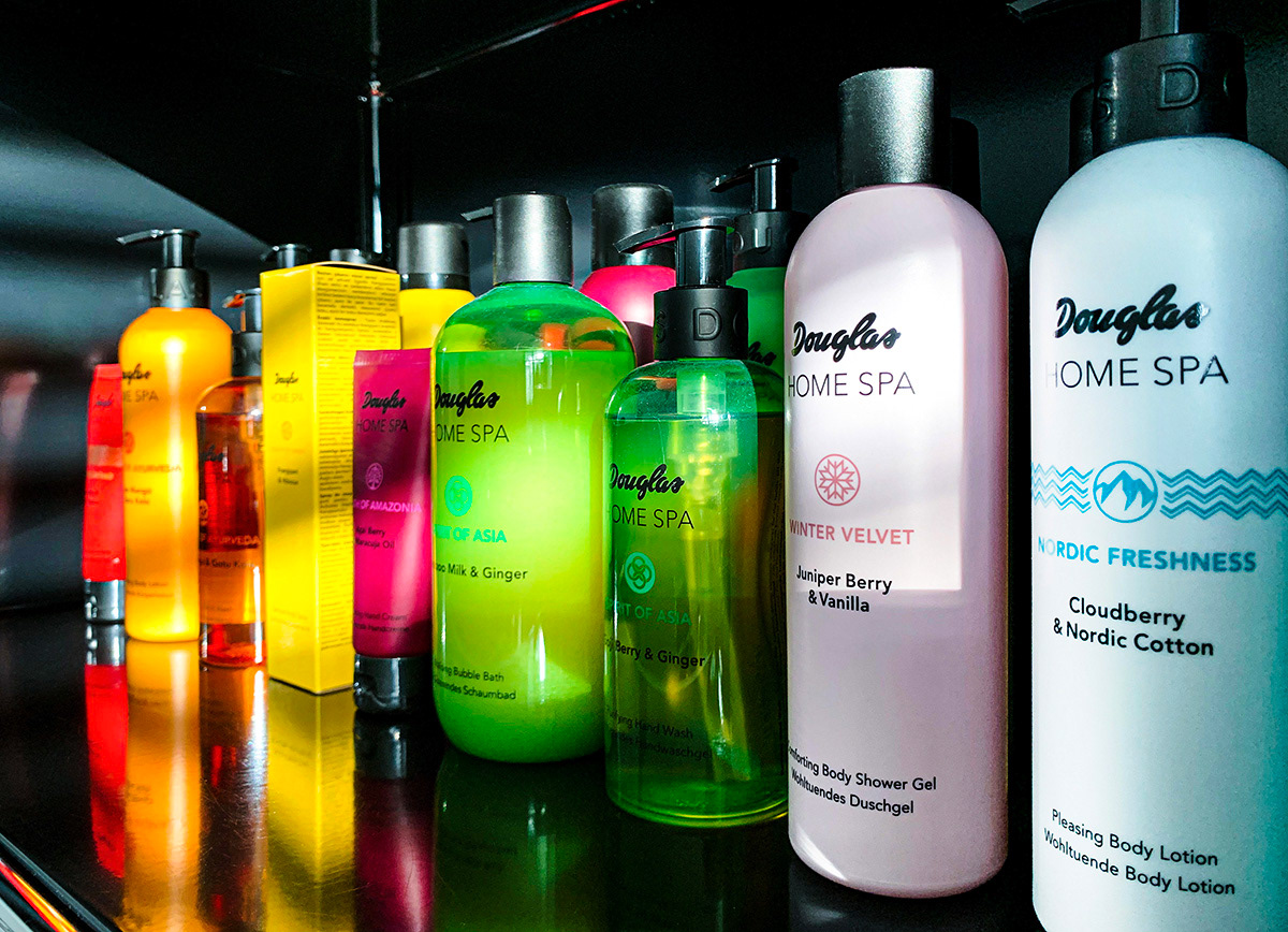 Gestaltung neuer Sortimente und Produkte für Douglas Home Spa, Douglas Naturals, Douglas Sun, Douglas Hair, Douglas Men, Douglas Nails/Hands/Feet, Douglas Beauty System