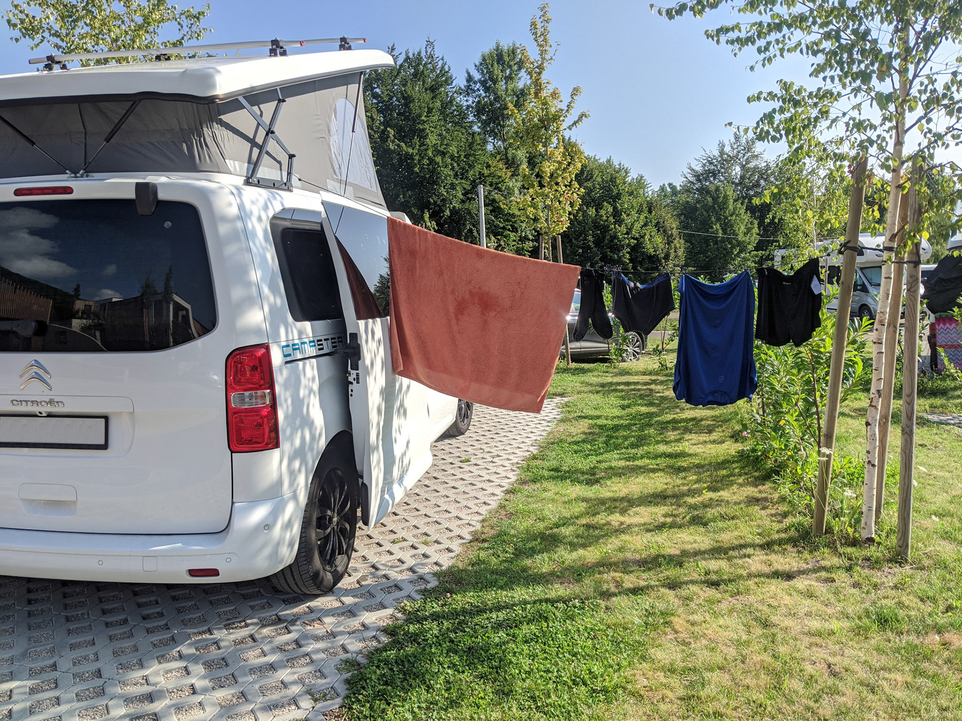 Linen hung up on car (Citroen Campster)