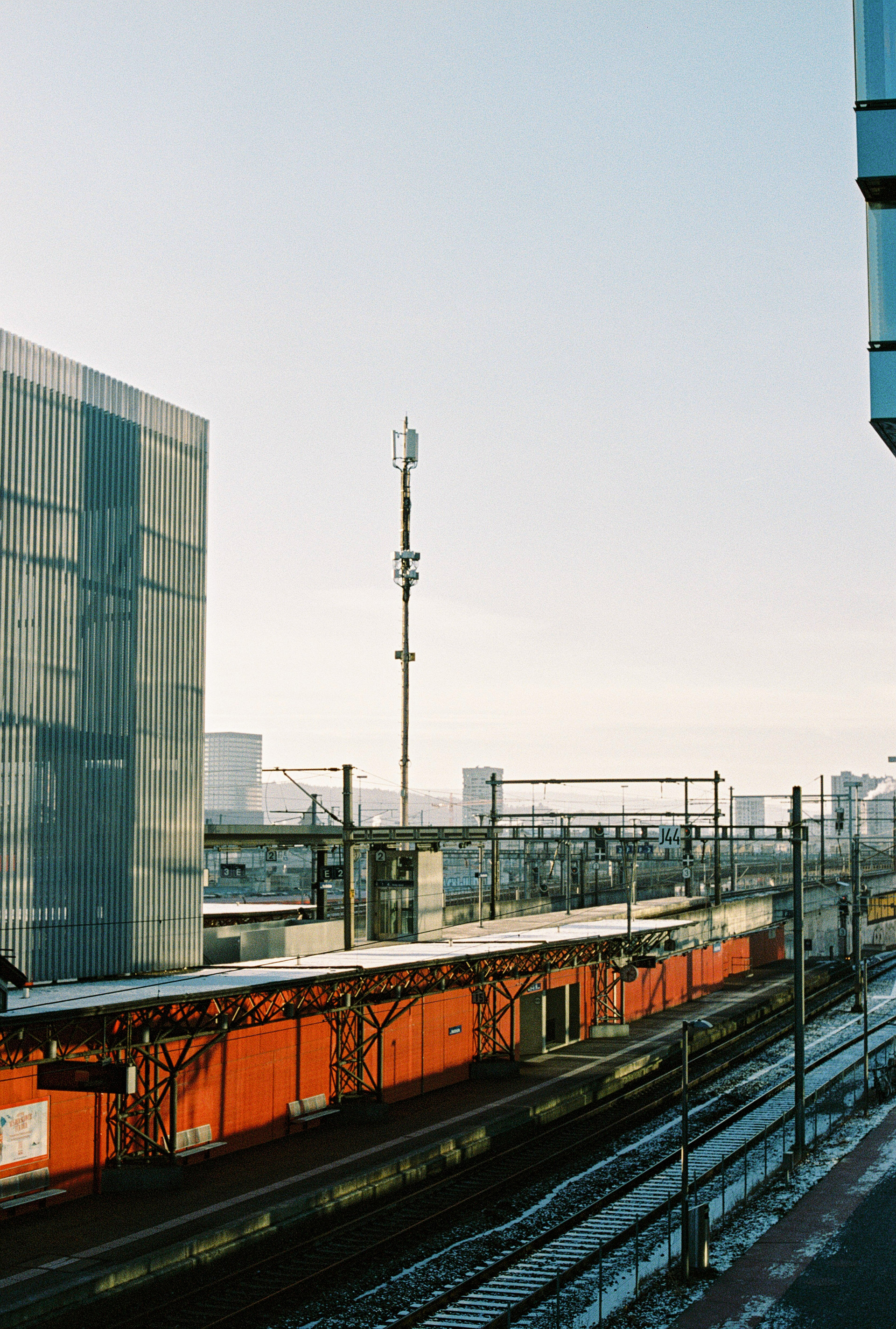 Zürich Trains. 35mm, Canon FT QL.