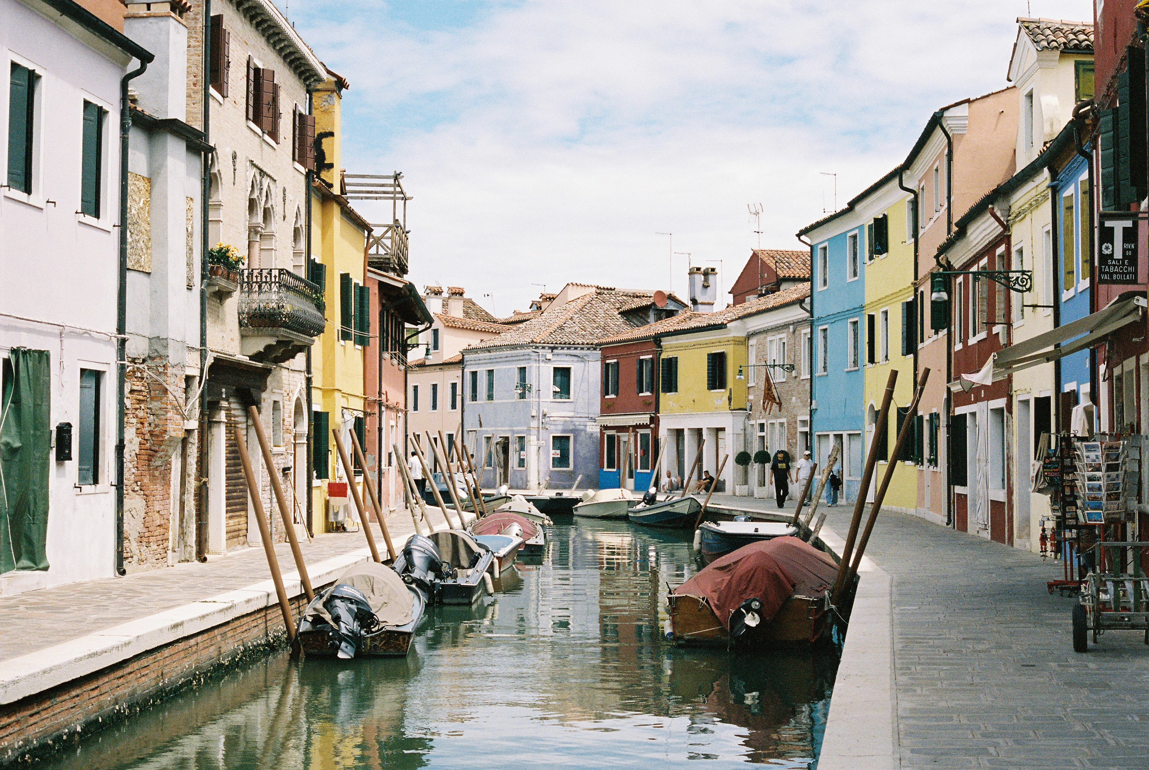 Burano. 35mm, Canon FT QL.