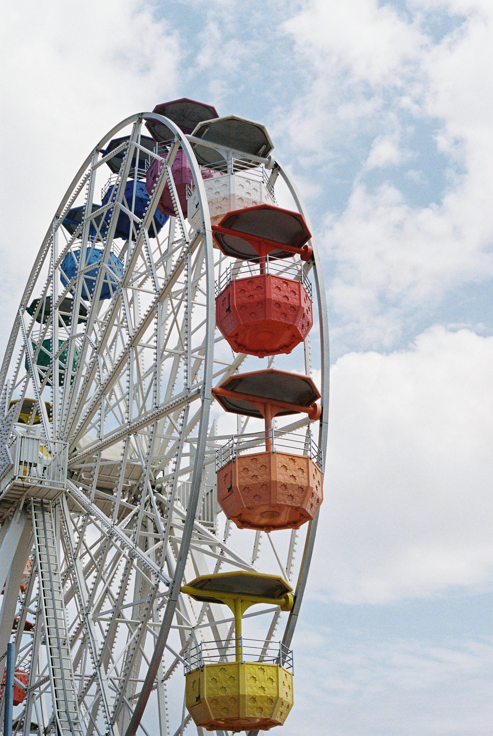 Tibidabo. 35mm Canon FT QL.