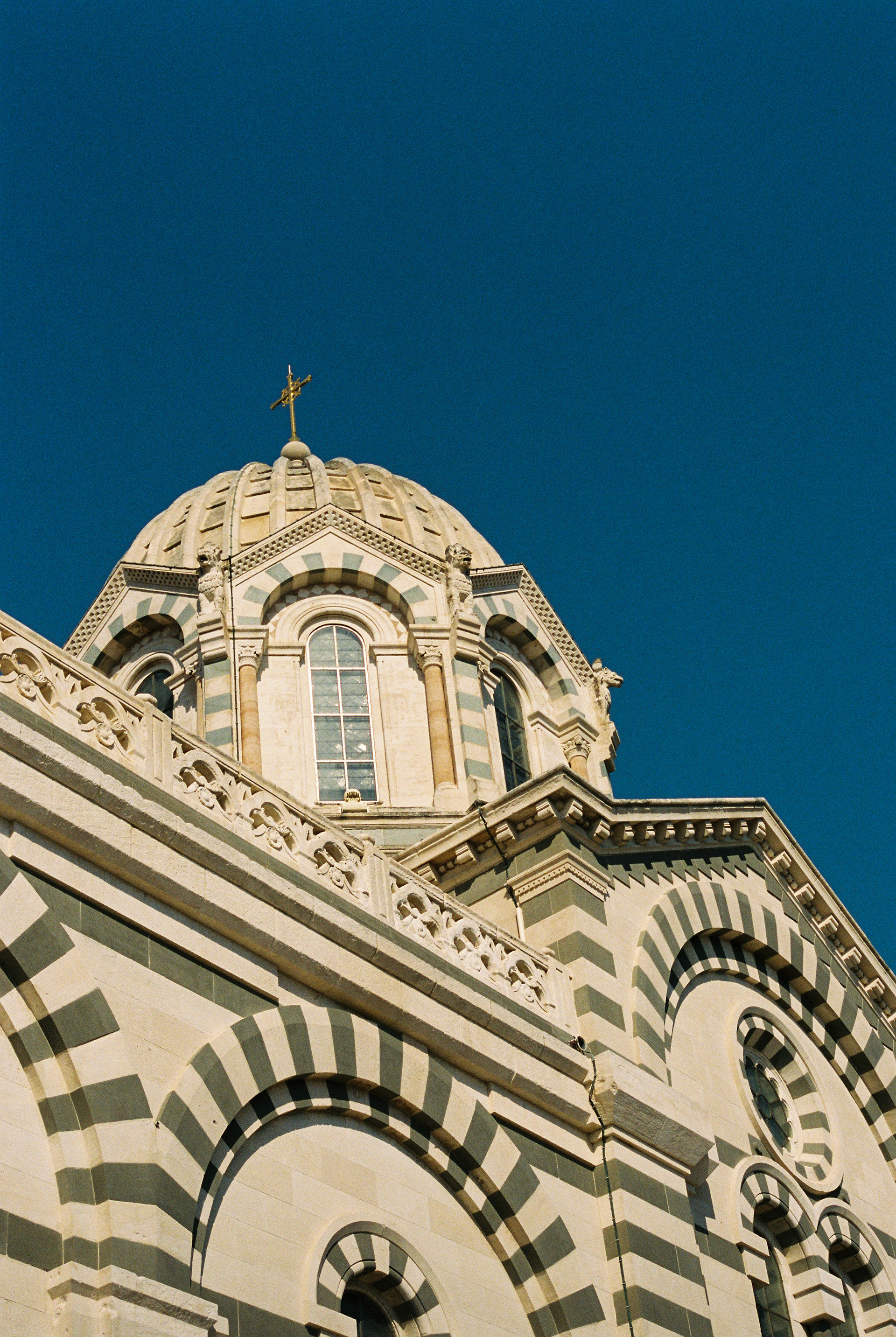 Notre-Dame de la Garde. 35mm, Canon FT QL.