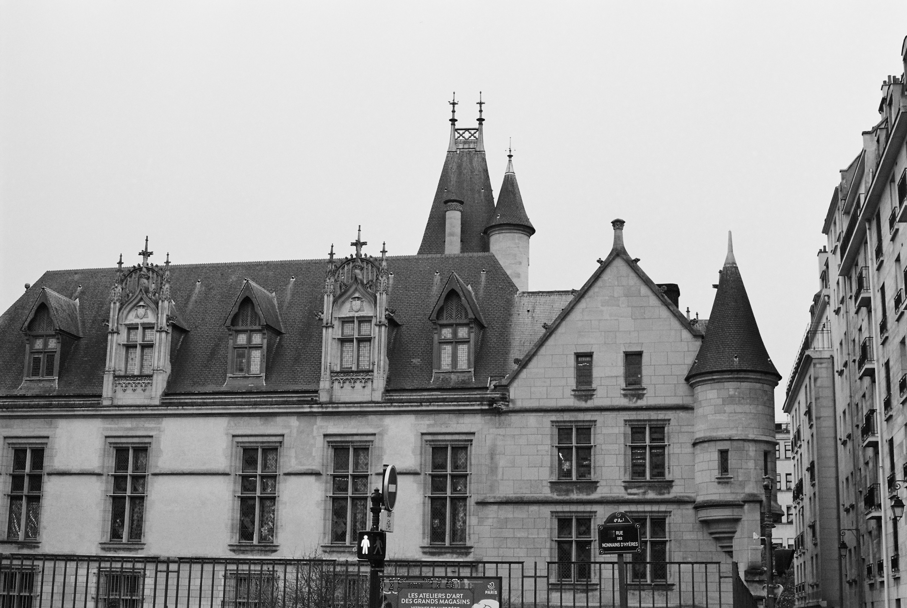 Paris. 35mm, Canon FT QL.