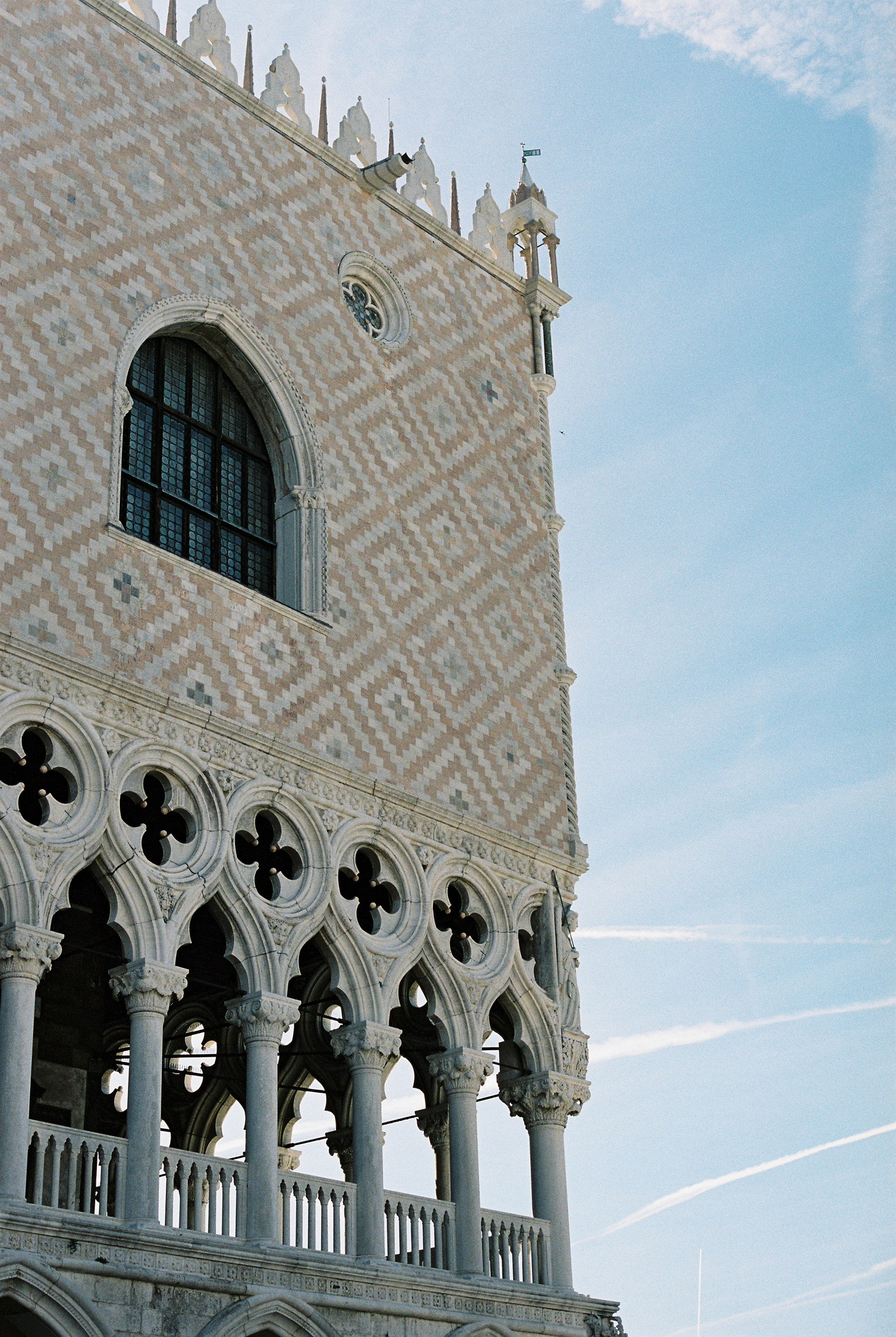 Palazzo Ducale. 35mm, Canon FT QL.