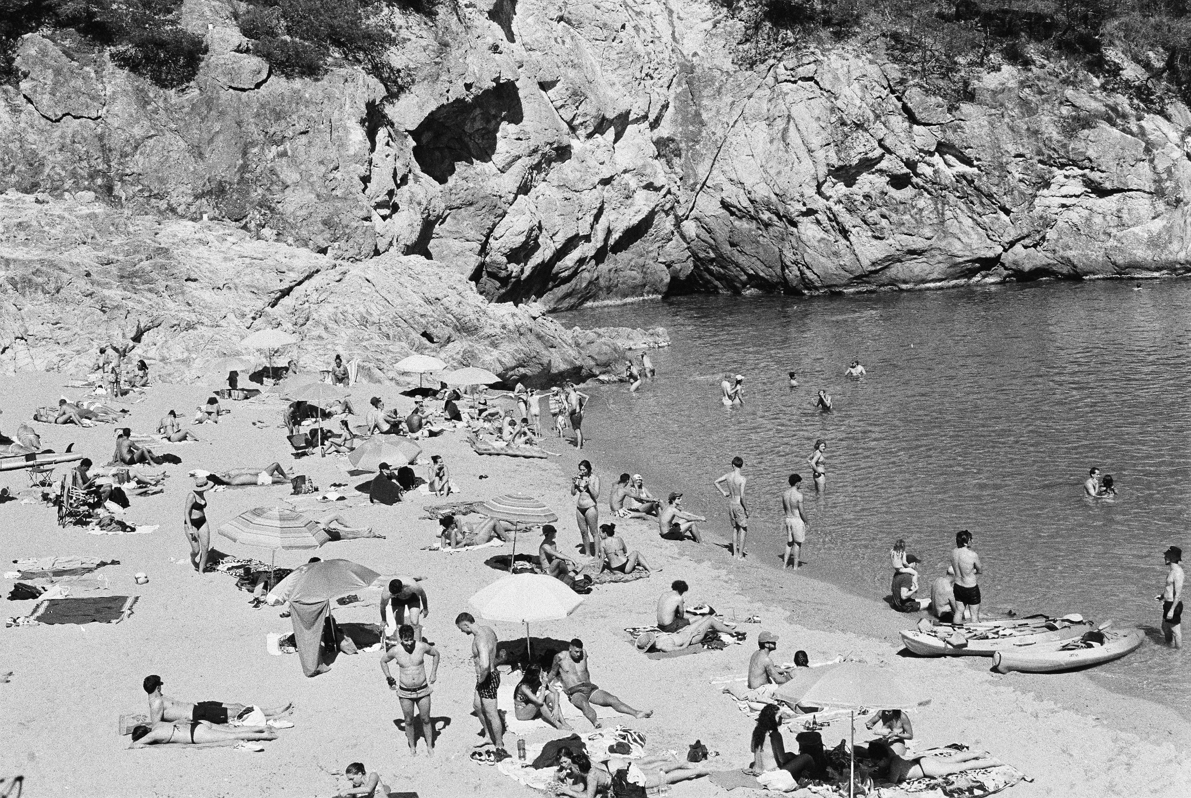 Cala Pola. 35mm Canon FT QL.