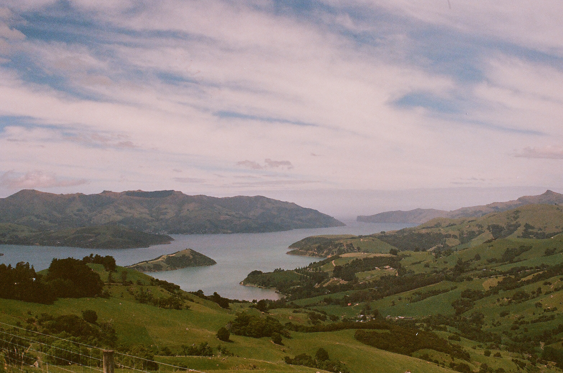 Ōnawe Peninsula. 35mm, Canon EOS Rebel S.