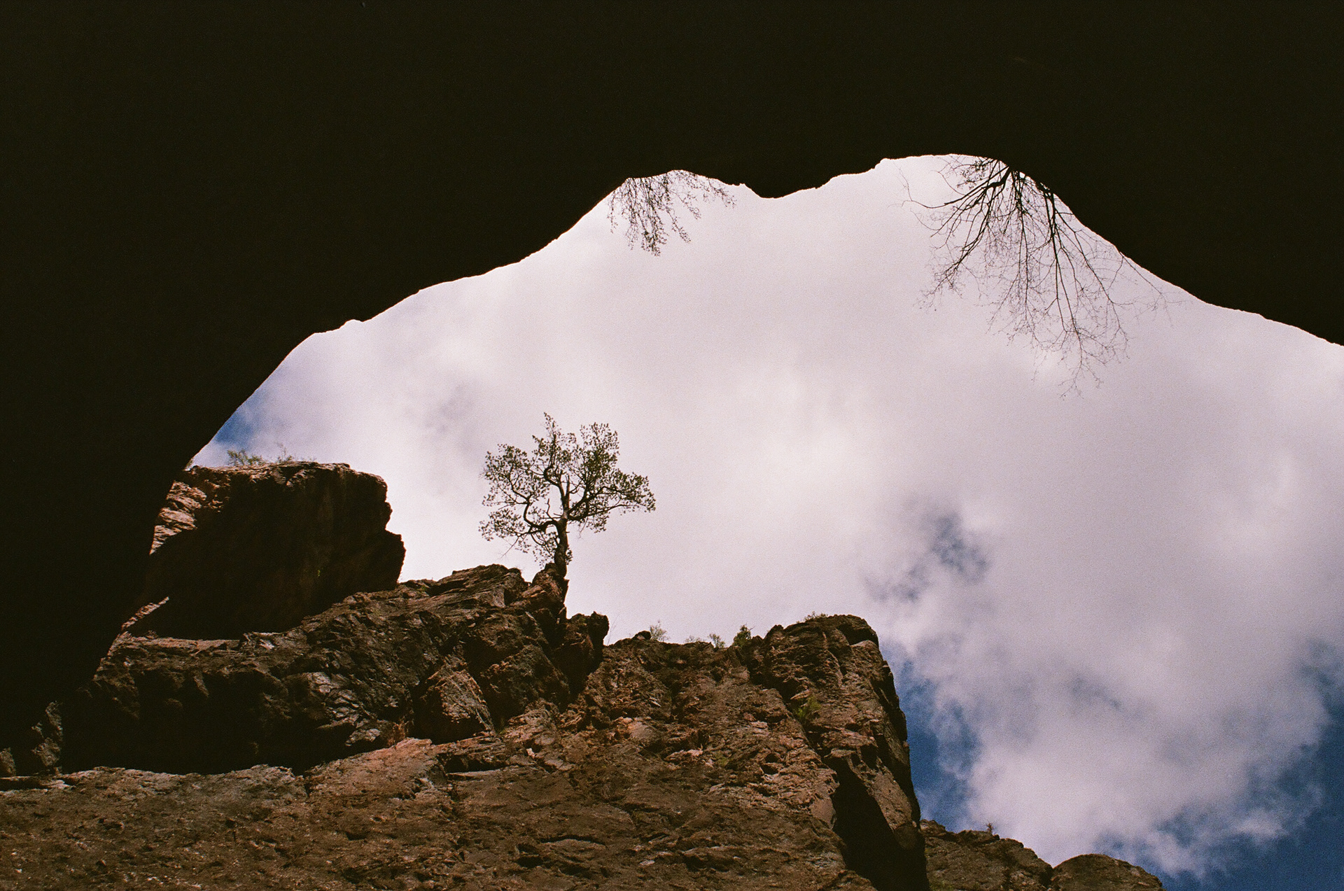 Near Box Canyon. 35mm, Canon FT QL.