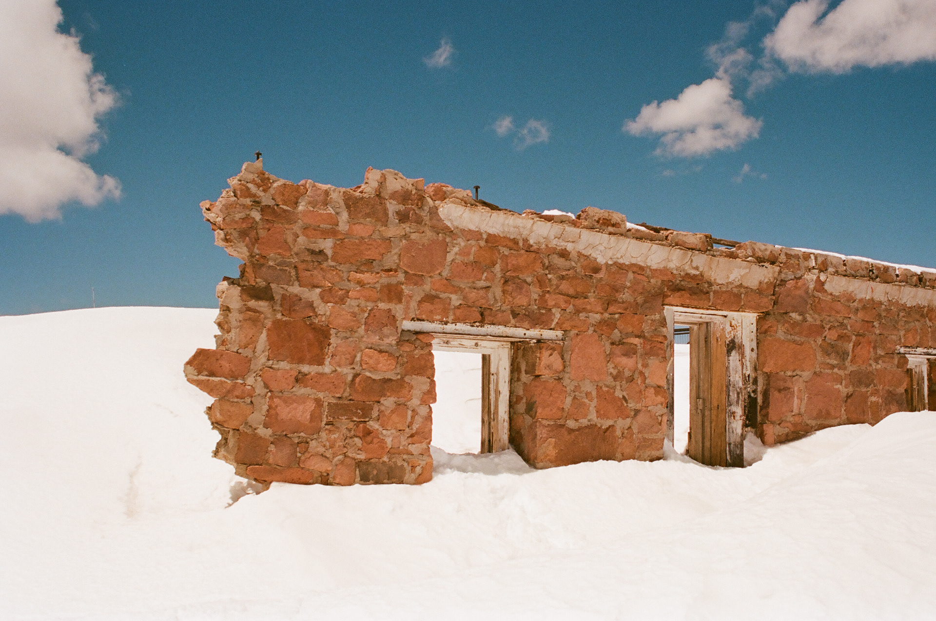 Still Standing. 35mm, Canon FT QL.