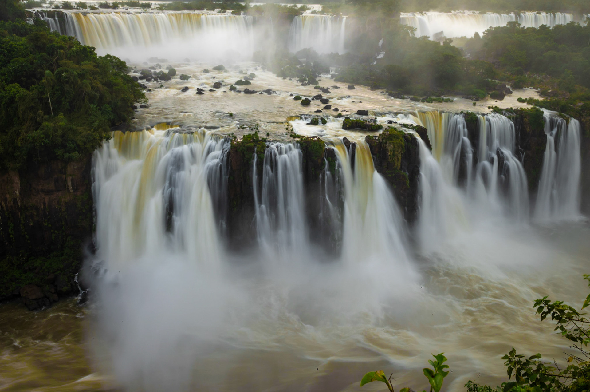 Iguazu Falls , Peru