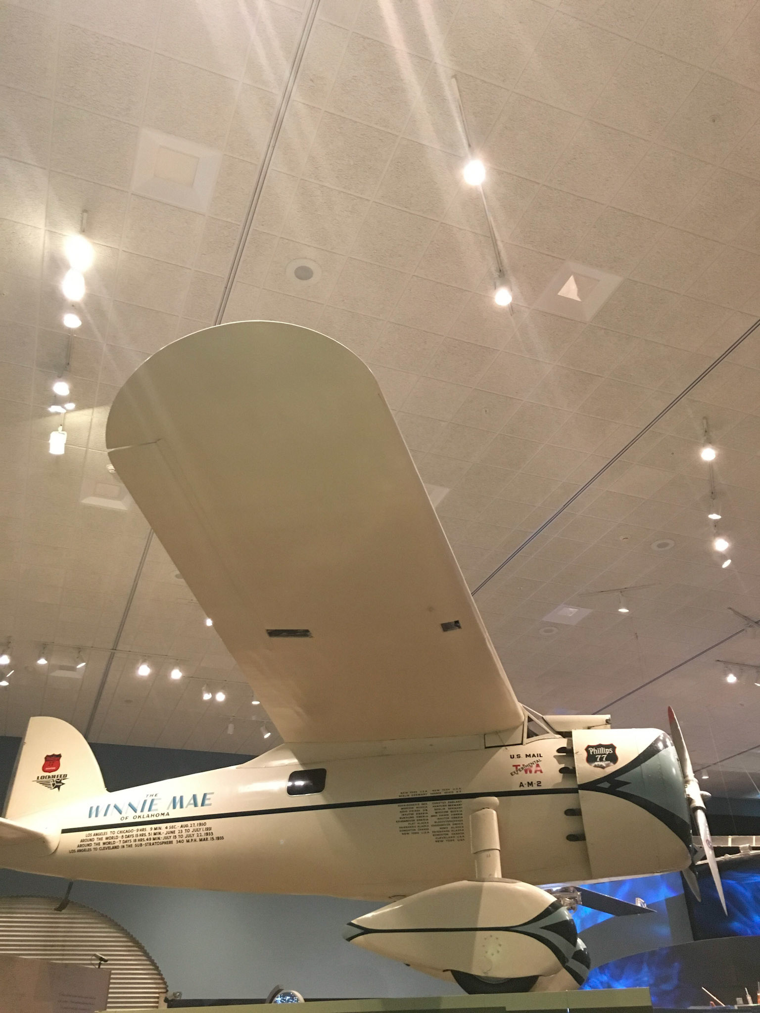 Lockheed Vega "Vinnie Mea"