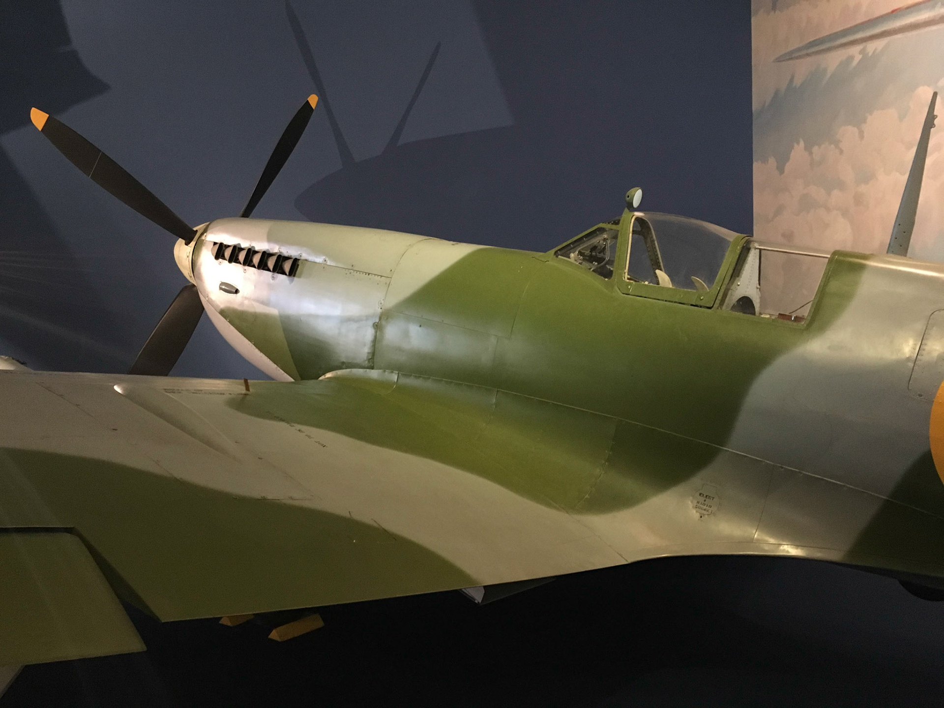 Supermarine Spitfire MK VII