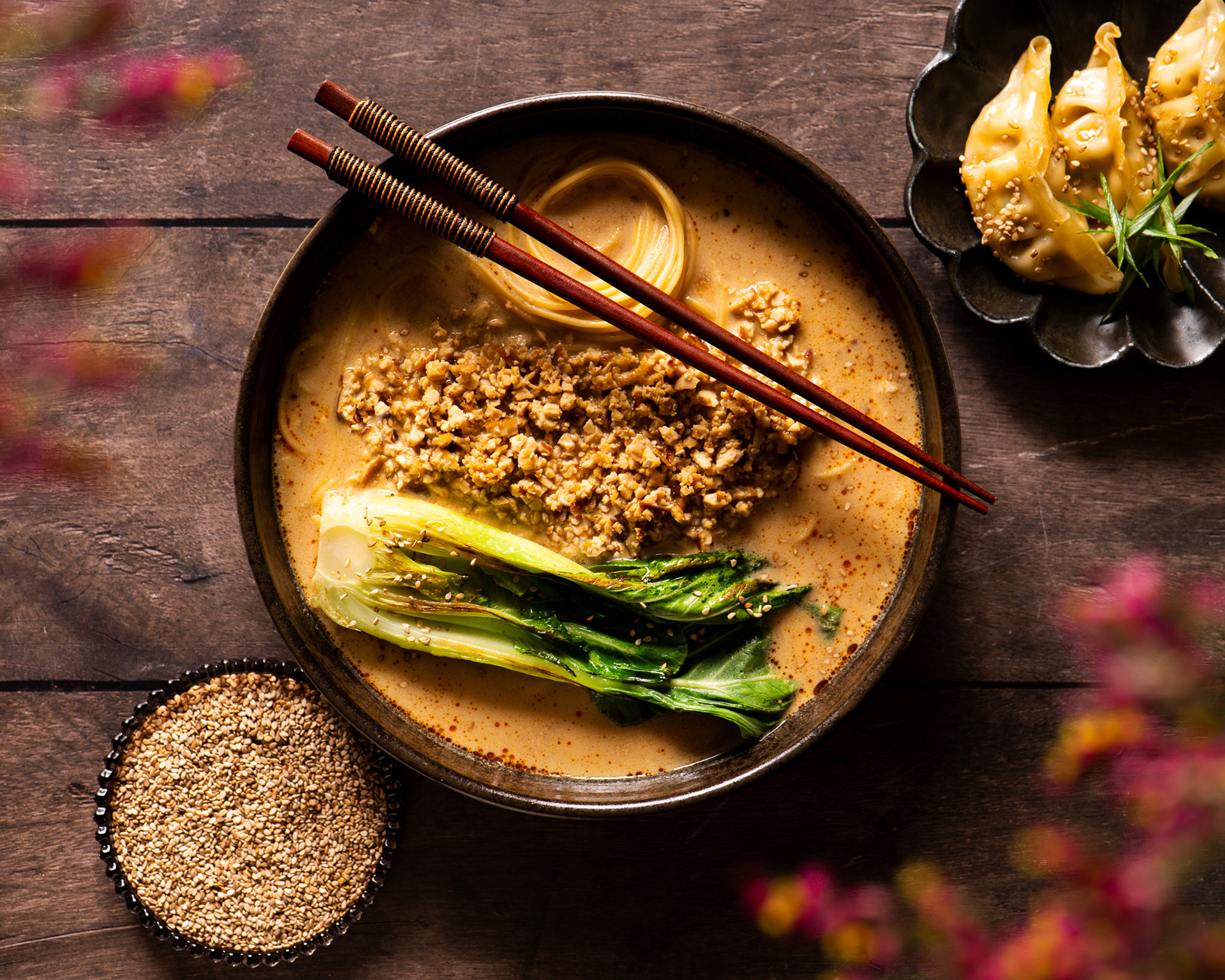 Vegan Japanese Tantan soup with chili oil and bok choy - Nina bolde