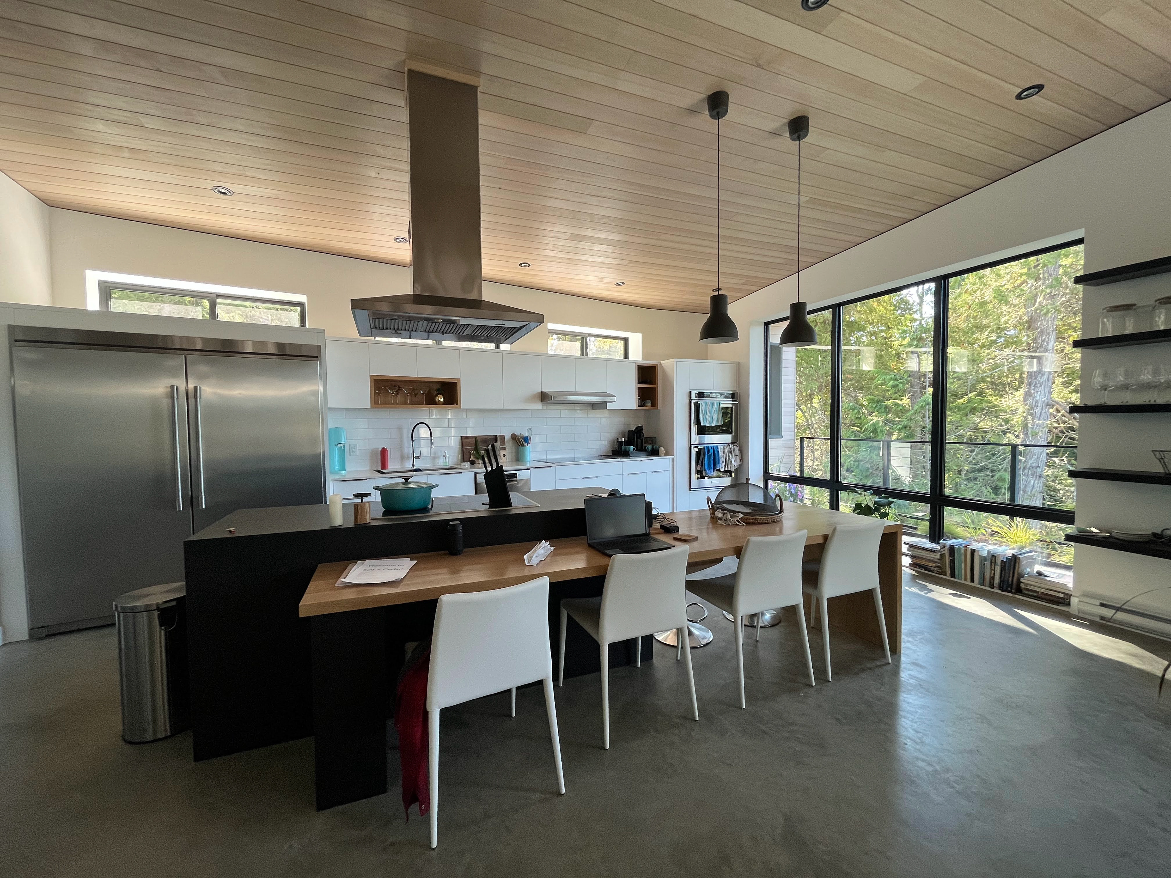 Kitchen Island and Workspace