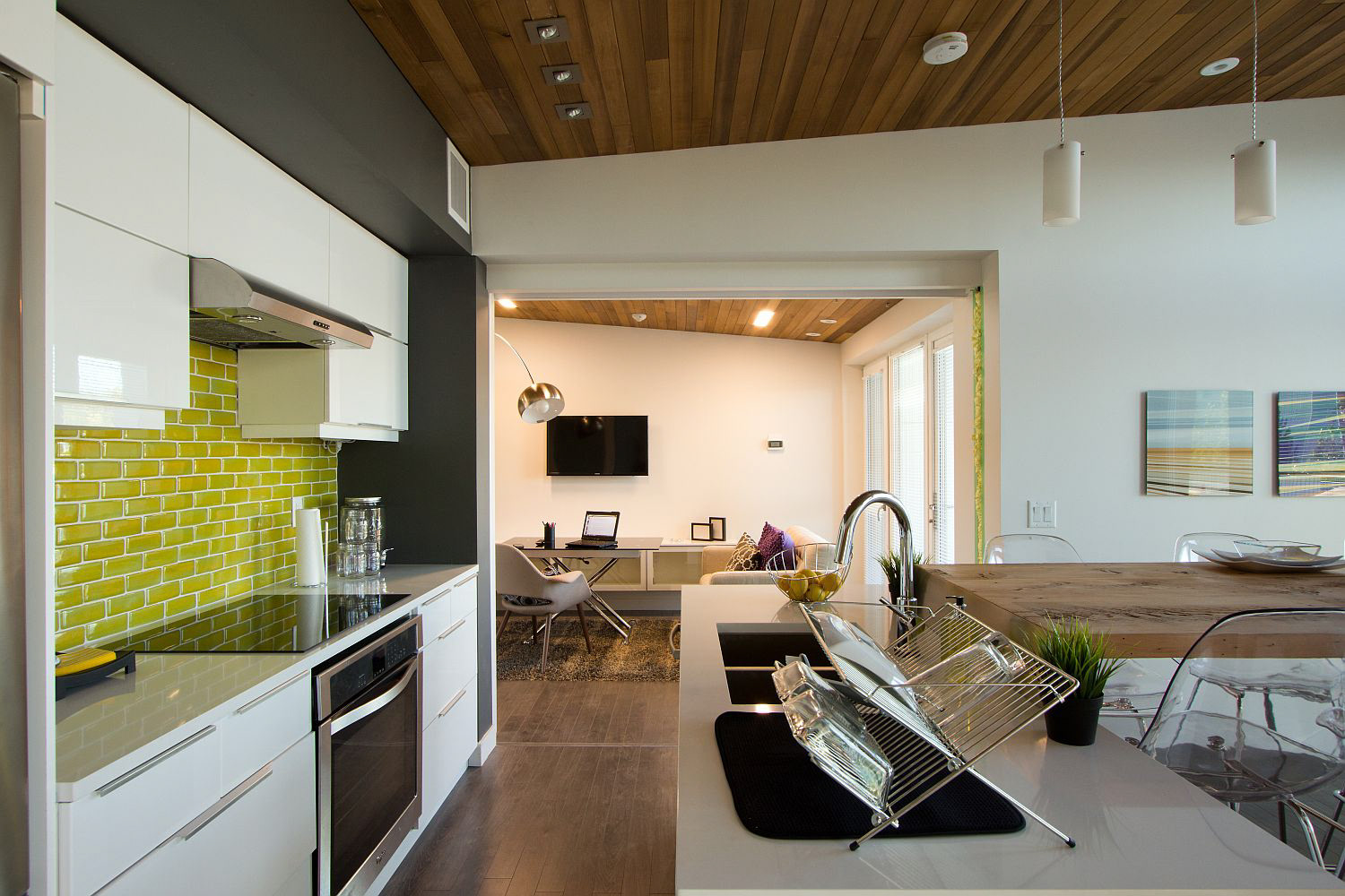Kitchen in Center Module