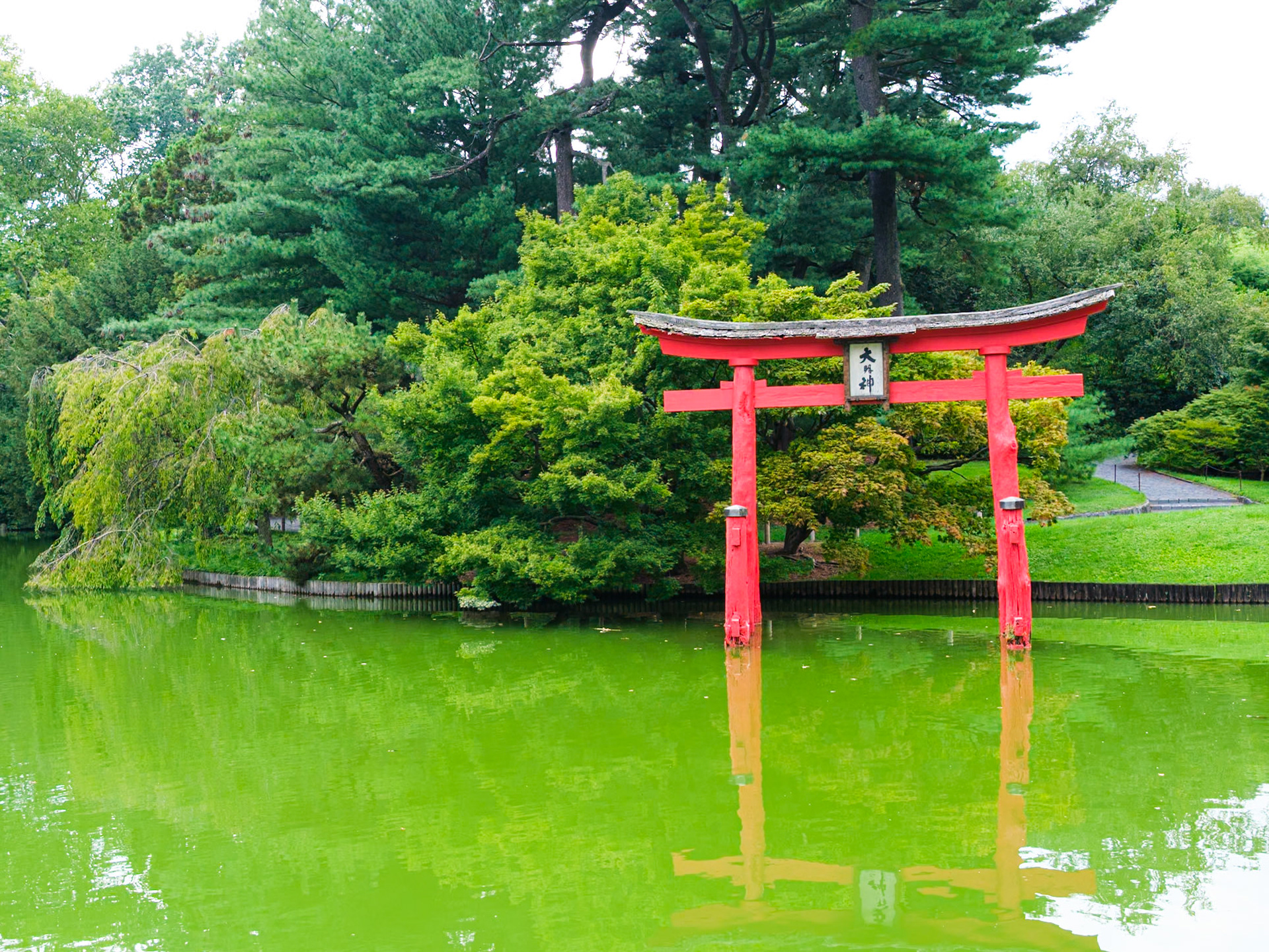 Japanese Shrine and Garden at Brooklyn Botanic