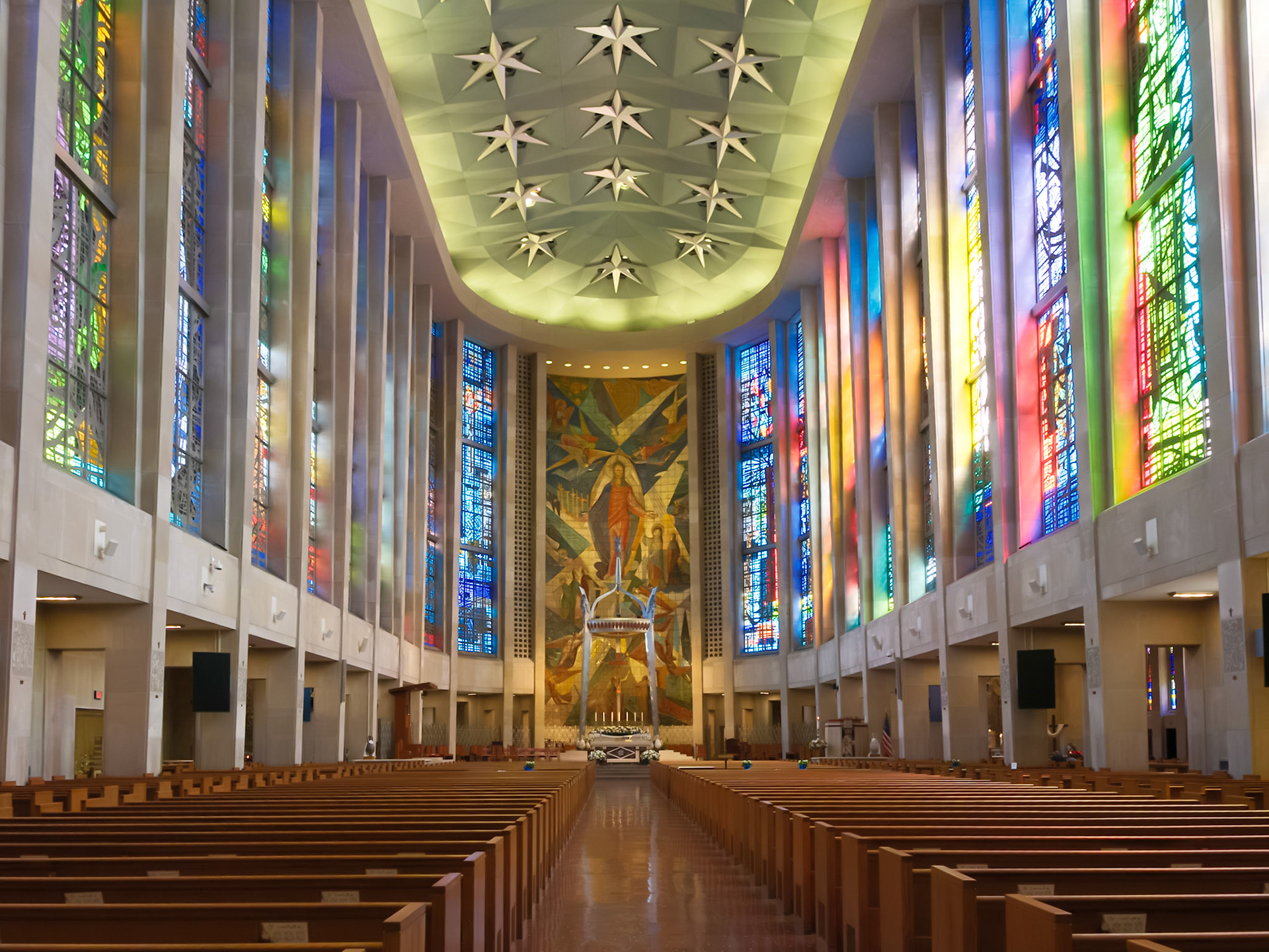 Nave of Saint Joseph Cathedral