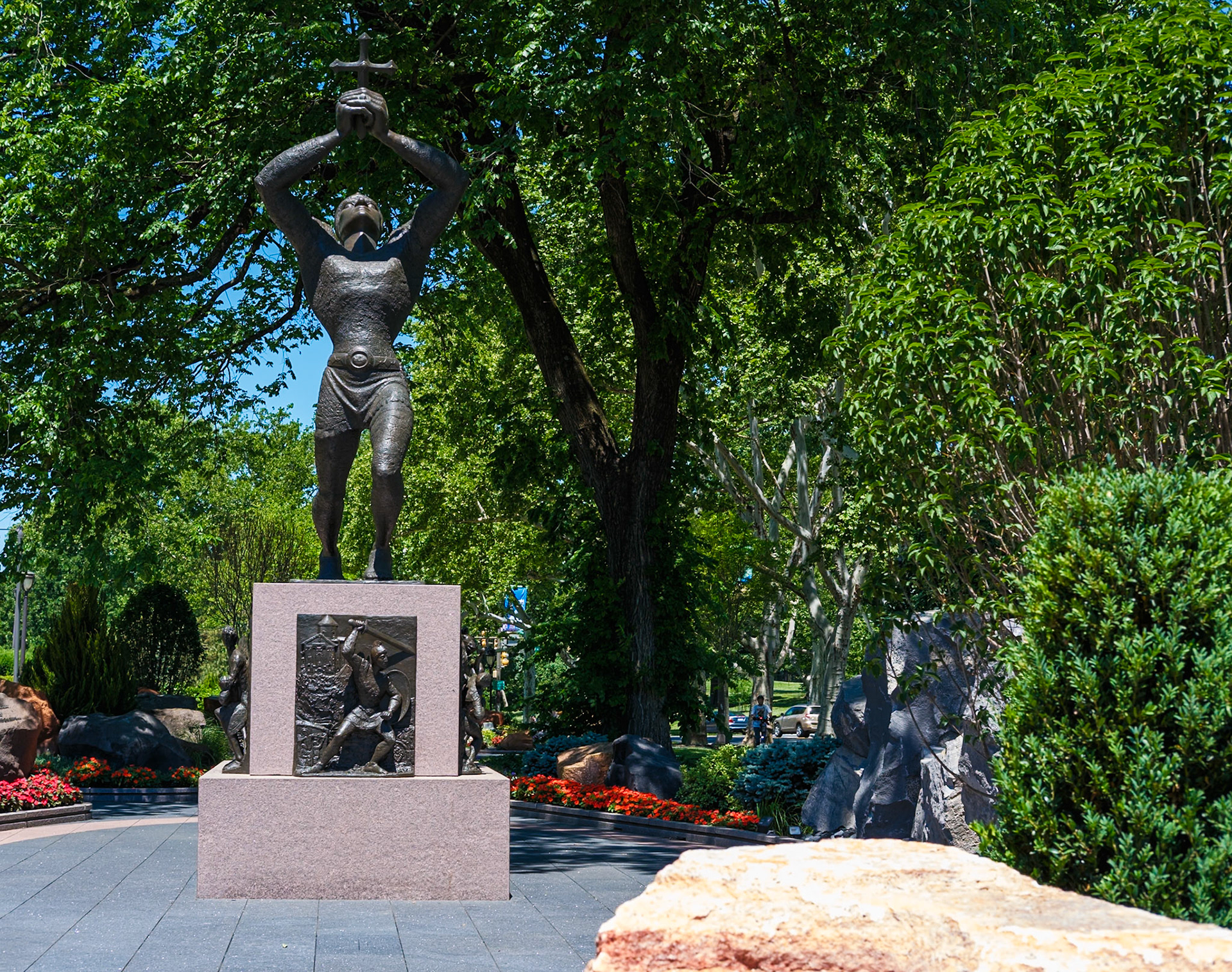 Statue at New Armenian Memorial Park