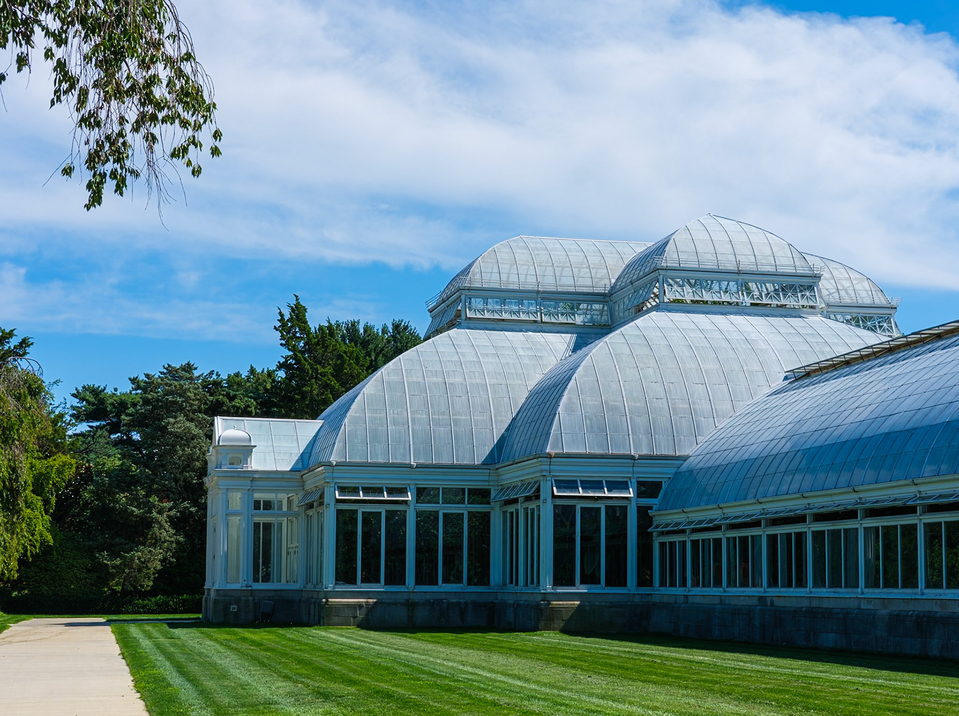 Corner Pavilion of Conservatory