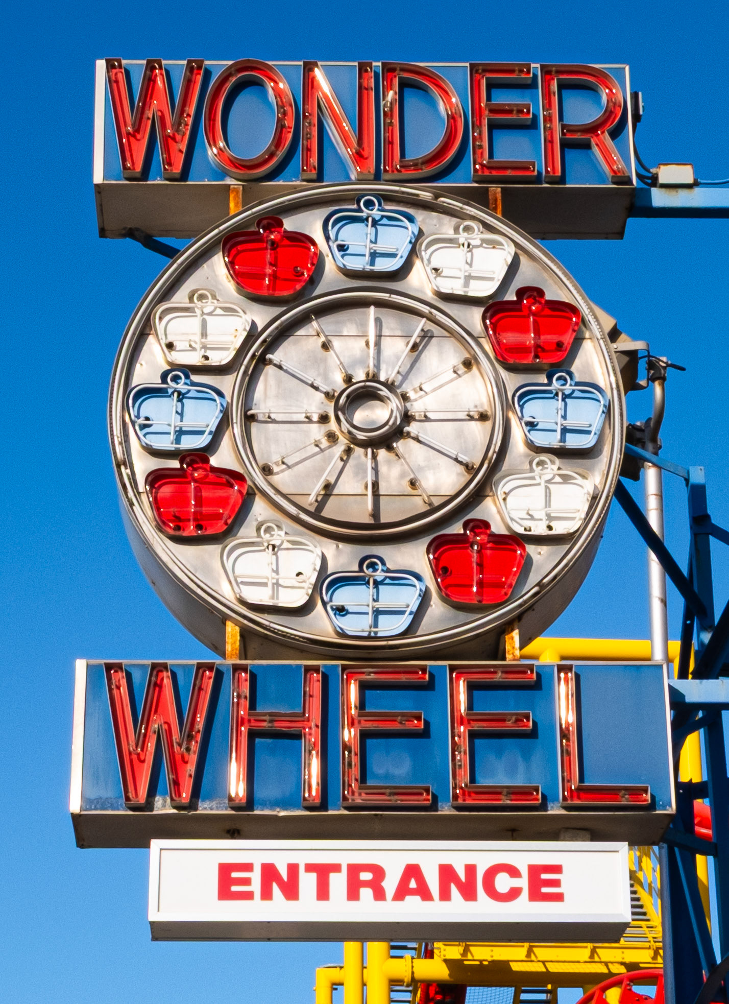Wonder Wheel Sign