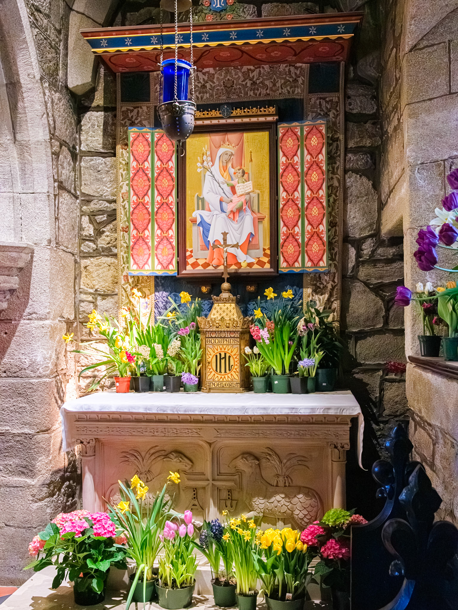 Lady Chapel Altar at St James the Less