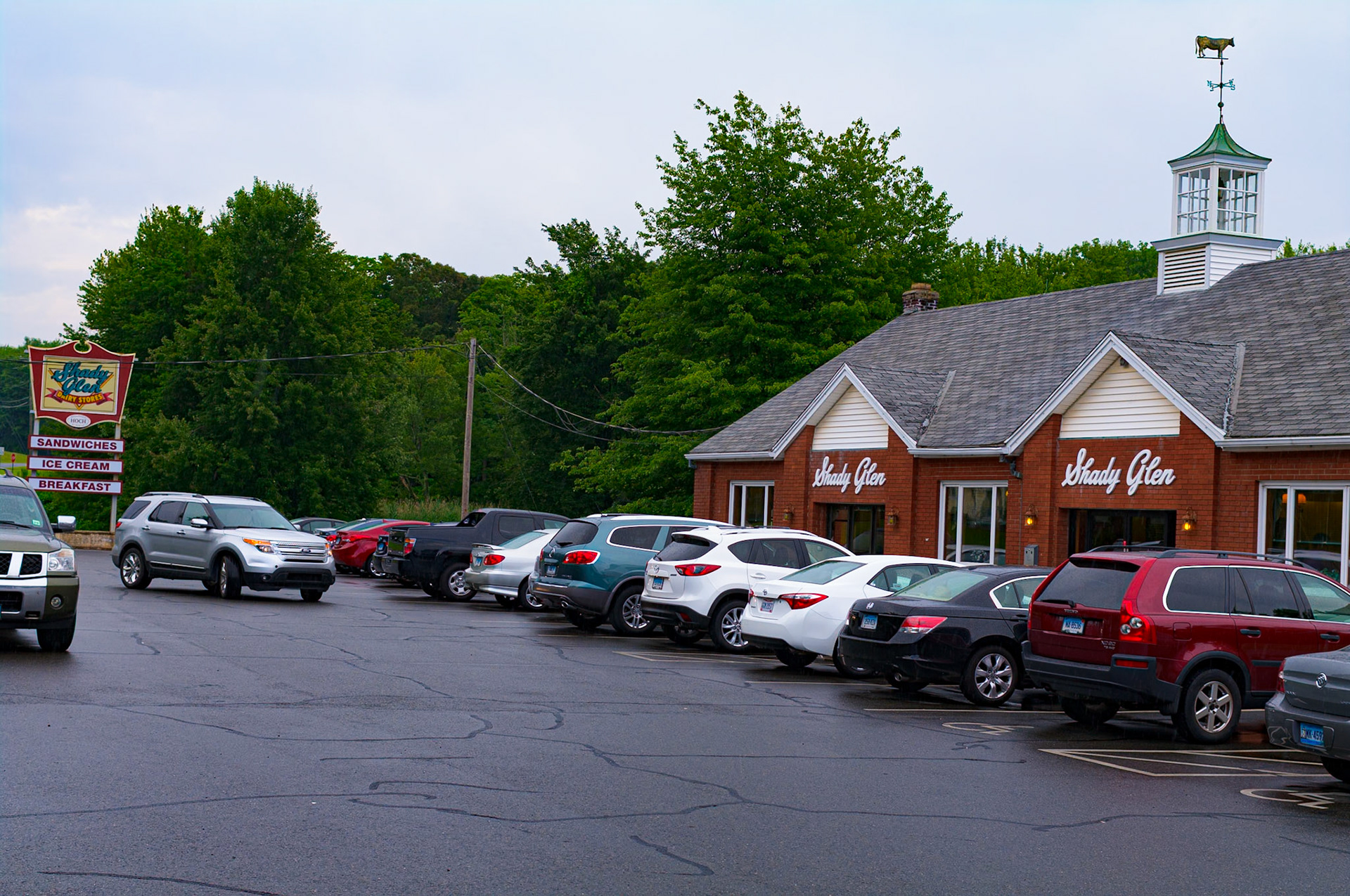 Shady Glen Dairy Bar