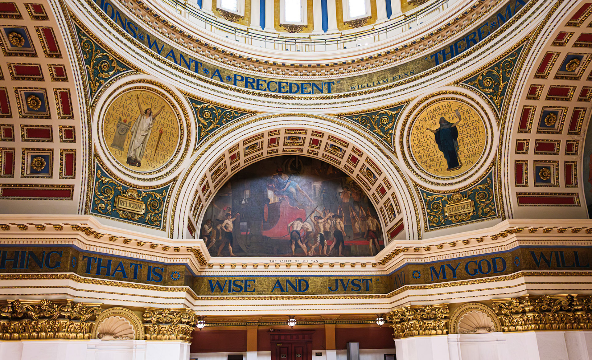 Religion and Science Medaillions in Rotunda