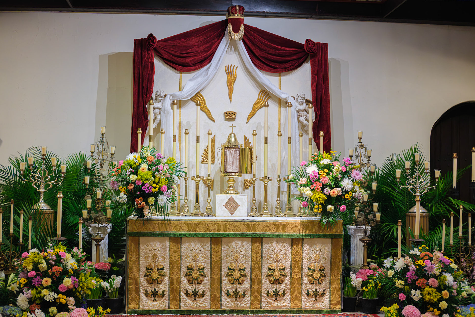 Set Up of Altar of Repose for Maundy Thursday St Clement Church Philadelphia